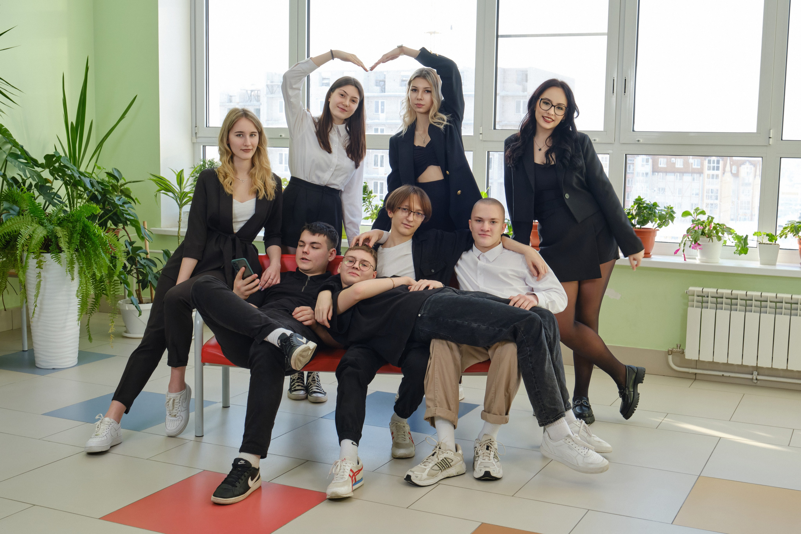 Выпускной альбом 11 класс. Заказать фотоальбомы на выпускной