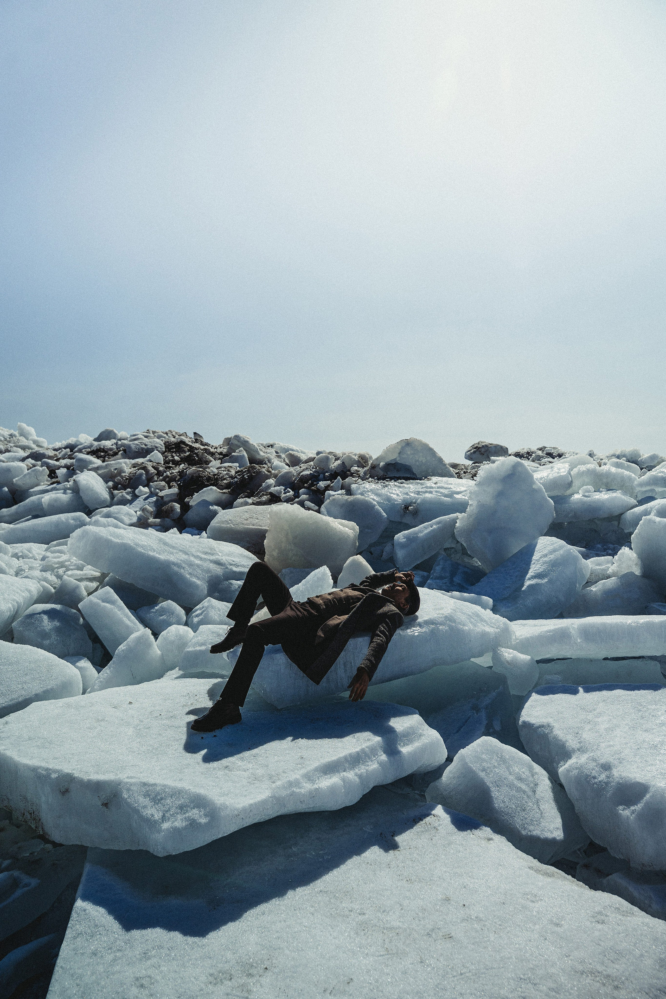 Прайс. Даниил Фреймон — первый мужской фотограф в городе Алматы