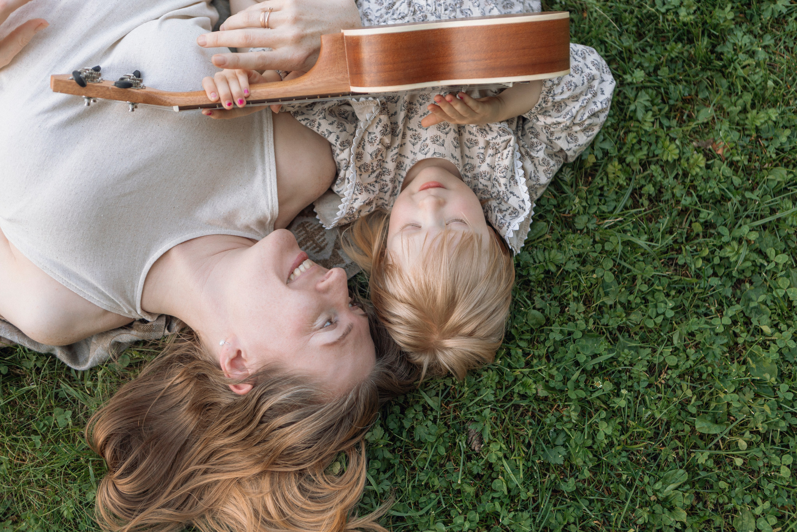 Фотограф Москва — яркая и тёплая семейная фотосессия в парке