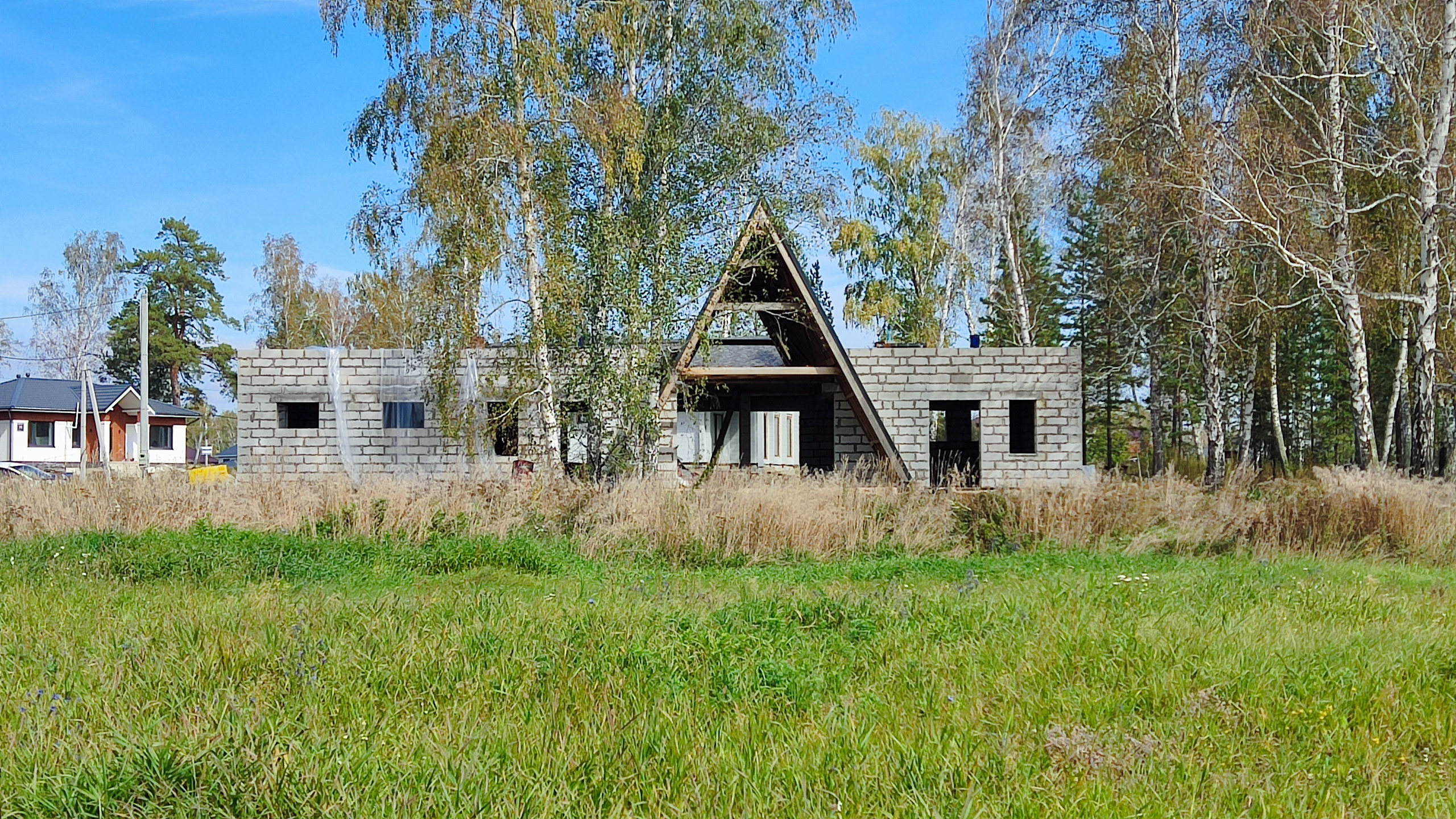 Загородный семейный A-Frame. Современный дом с необычной архитектурой. RASEN DESIGN. Архитектурные проекты зданий, интерьеров и благоустройства