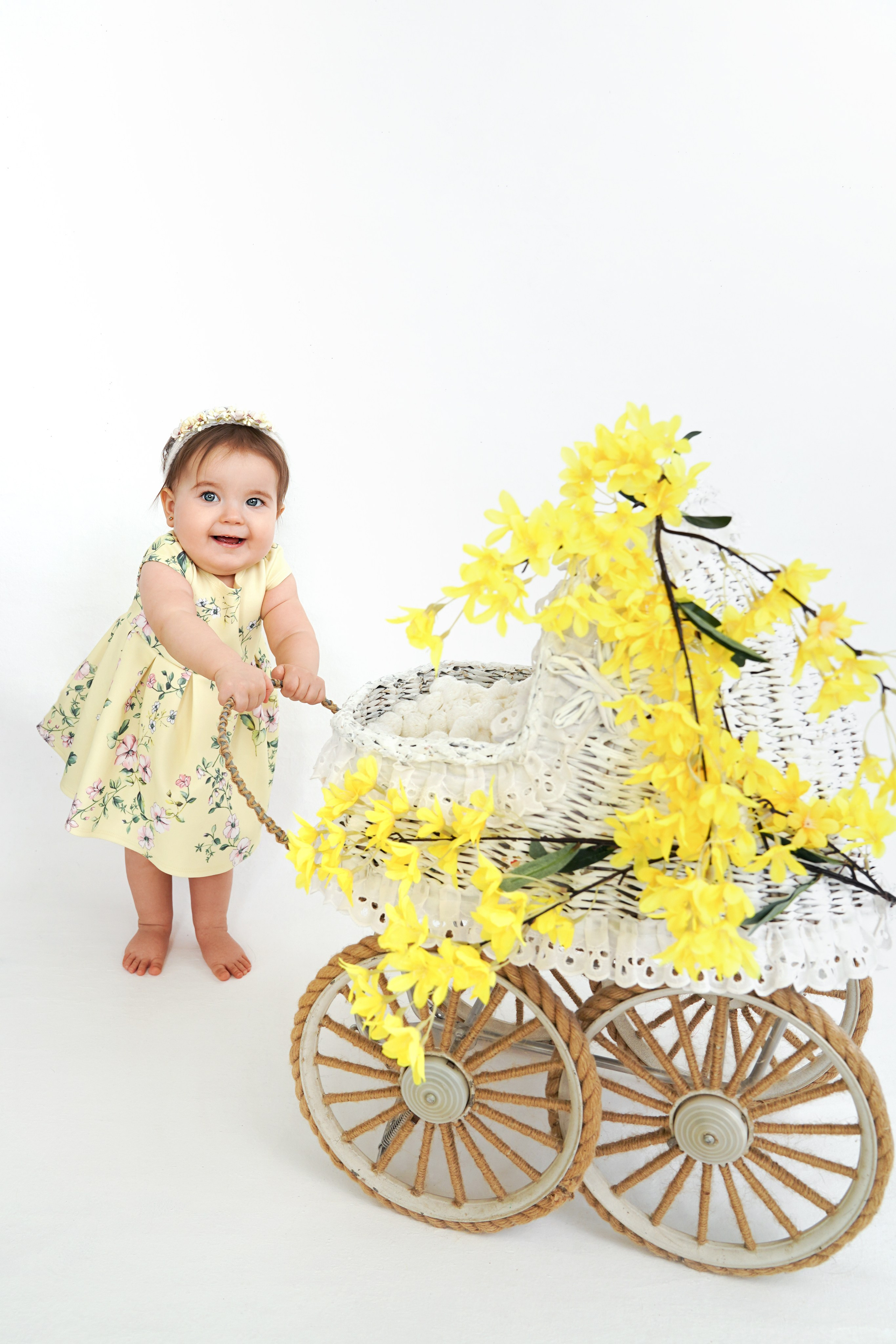 Фотосессия ГОДОВАСИЕ. Фотограф новорожденных, детей до года и беременных в Симферополе