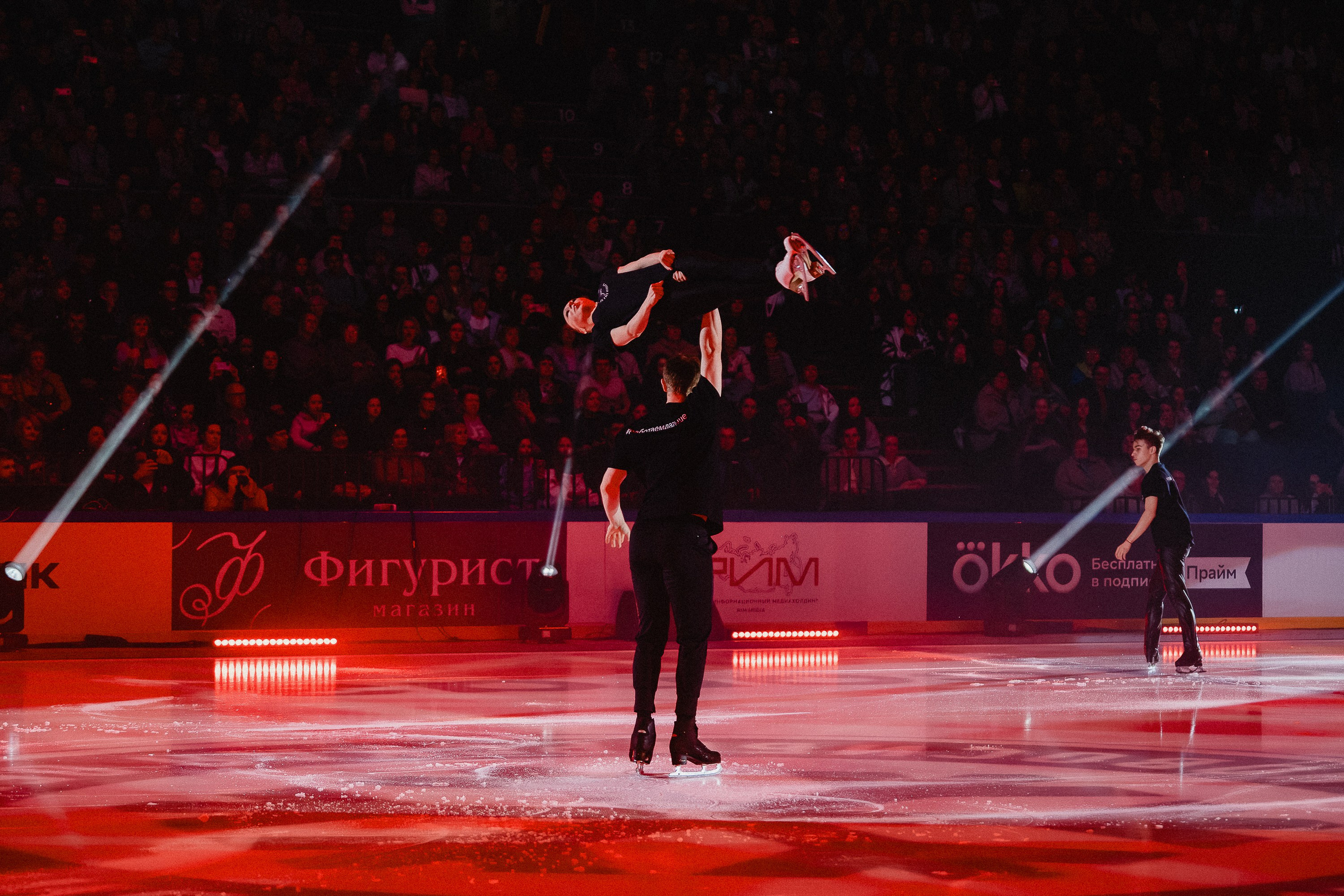 Шоу Этери Тутберидзе в Новосибирске. Воробьева Ксения — Спортивный и танцевальный фотограф Новосибирск