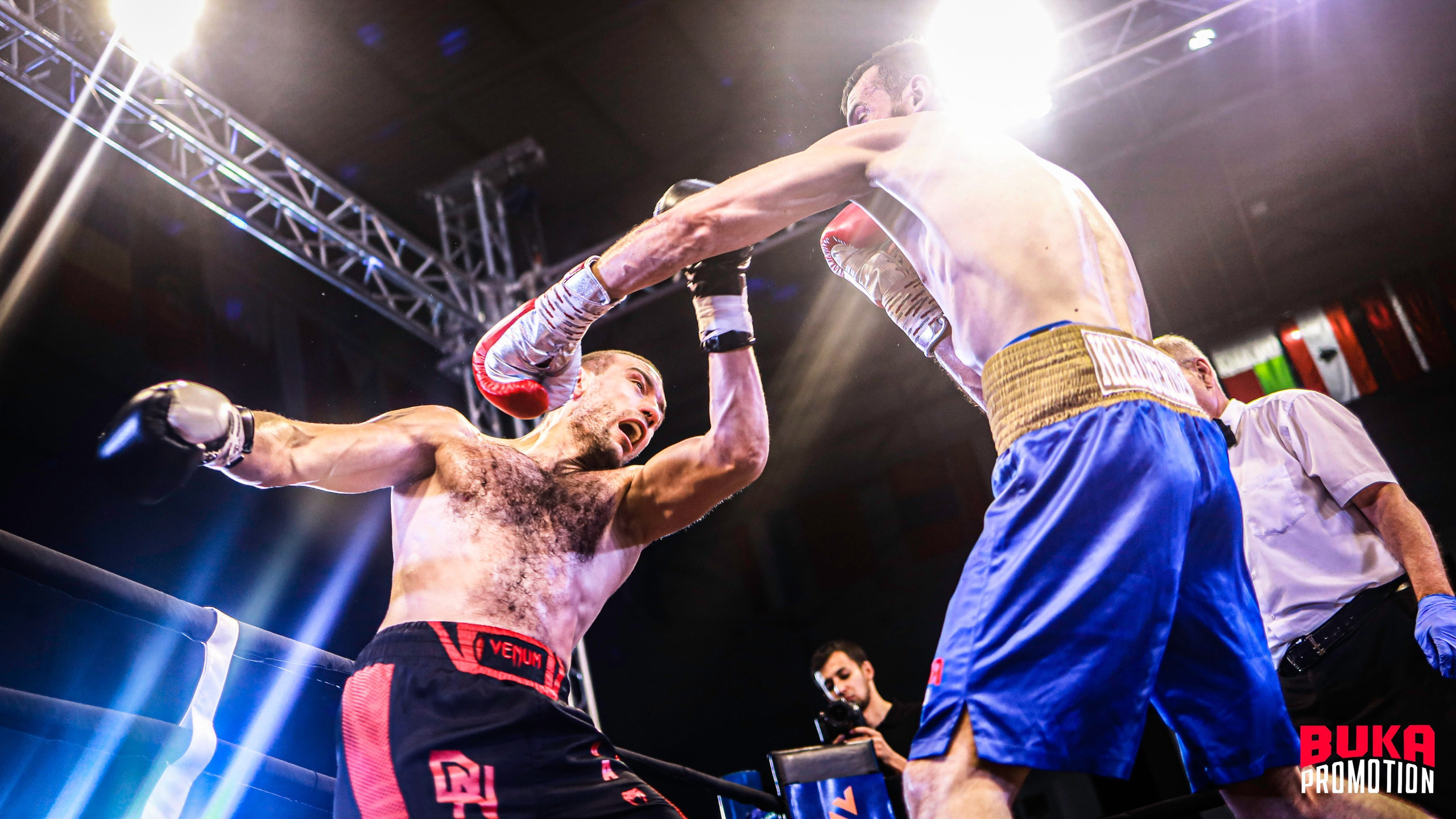 Репортажный фотограф в Санкт-Петербурге — Юра Порфирьев