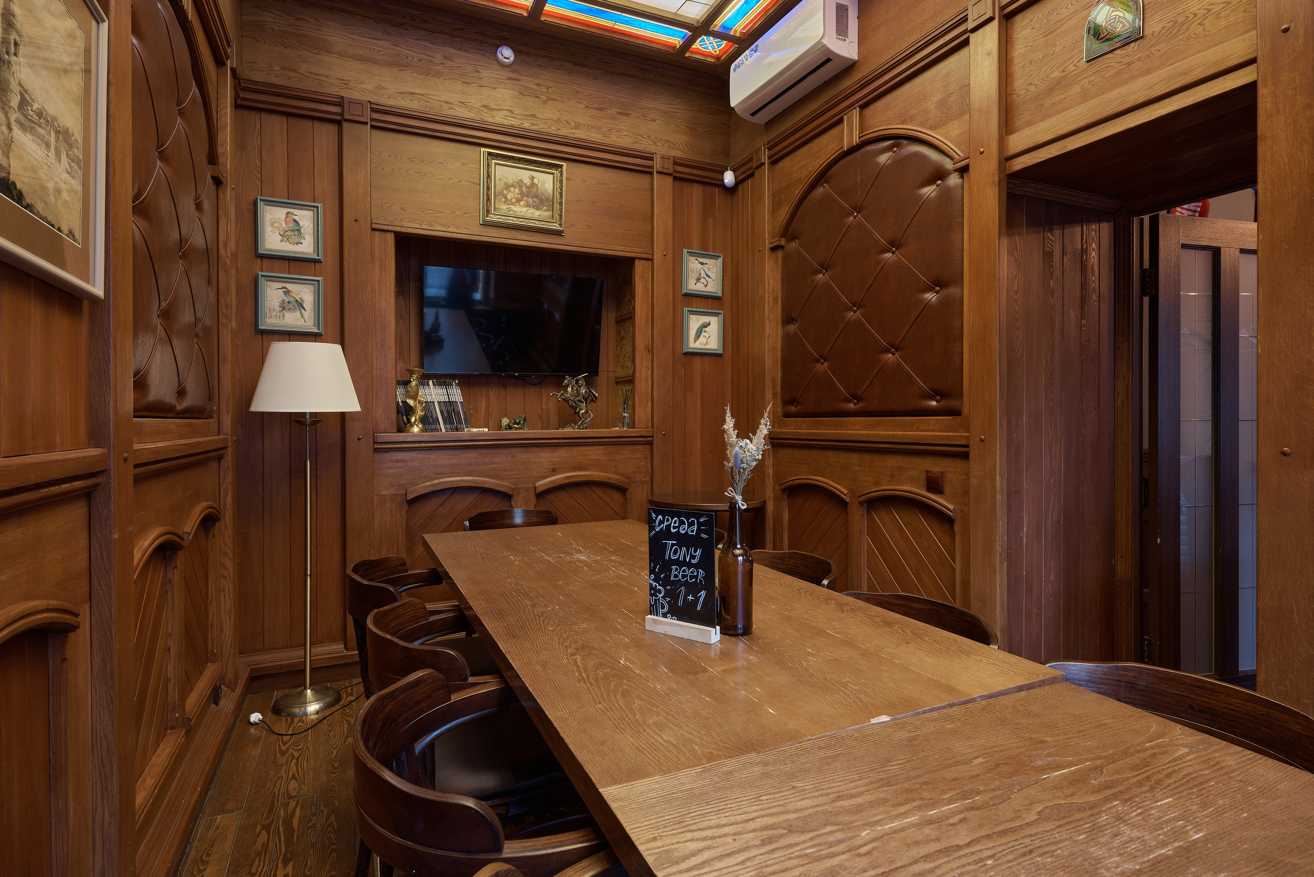 The Tony Pub. Абросимов Лев интерьерный и архитектурный фотограф