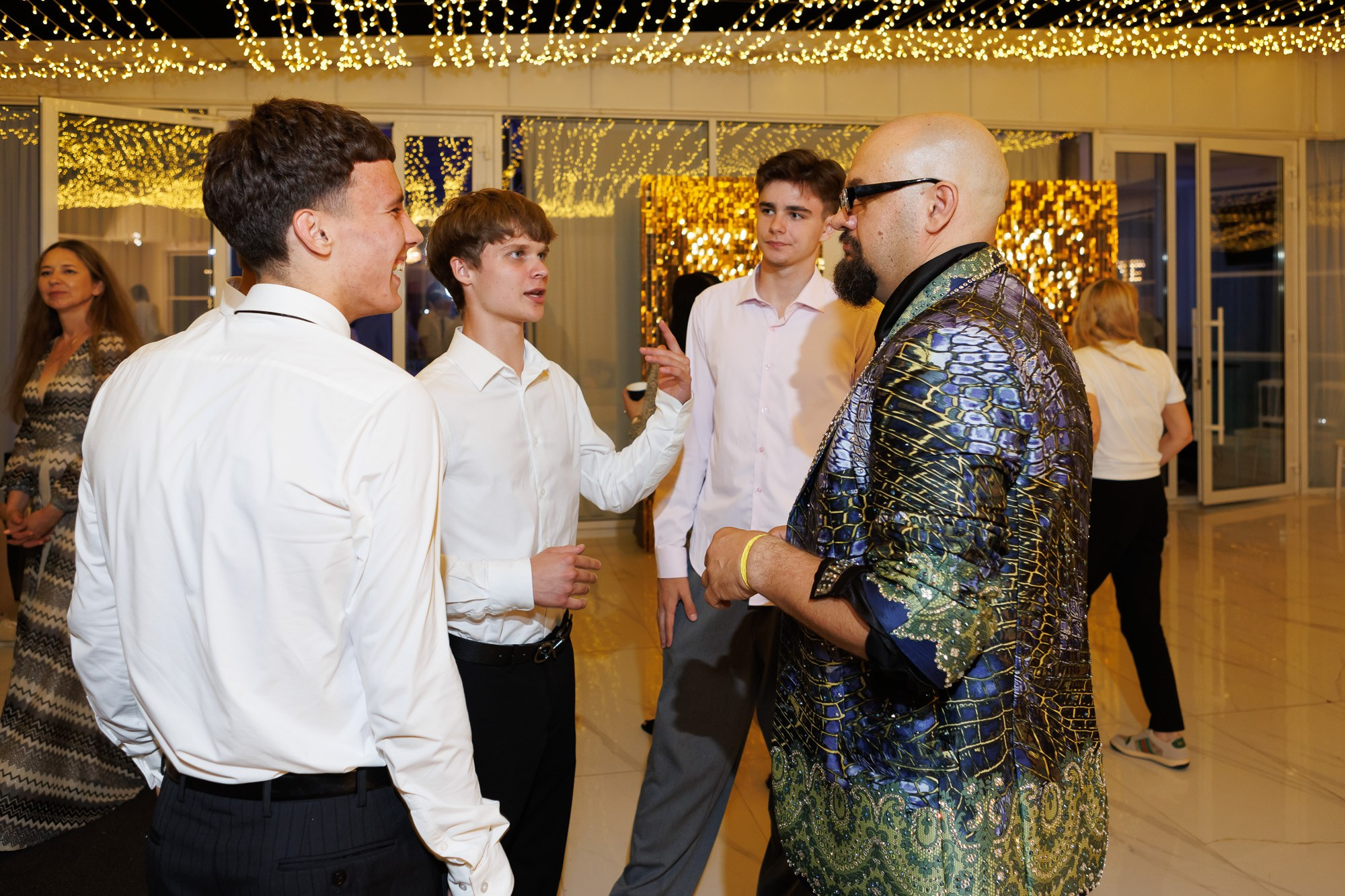 Выпускной вечер в Севастопольской гимназии № 1 имени А. С. Пушкина. Свадебный фотограф, фотосъемка в Крыму, Севастополе, Симферополе, Ялте