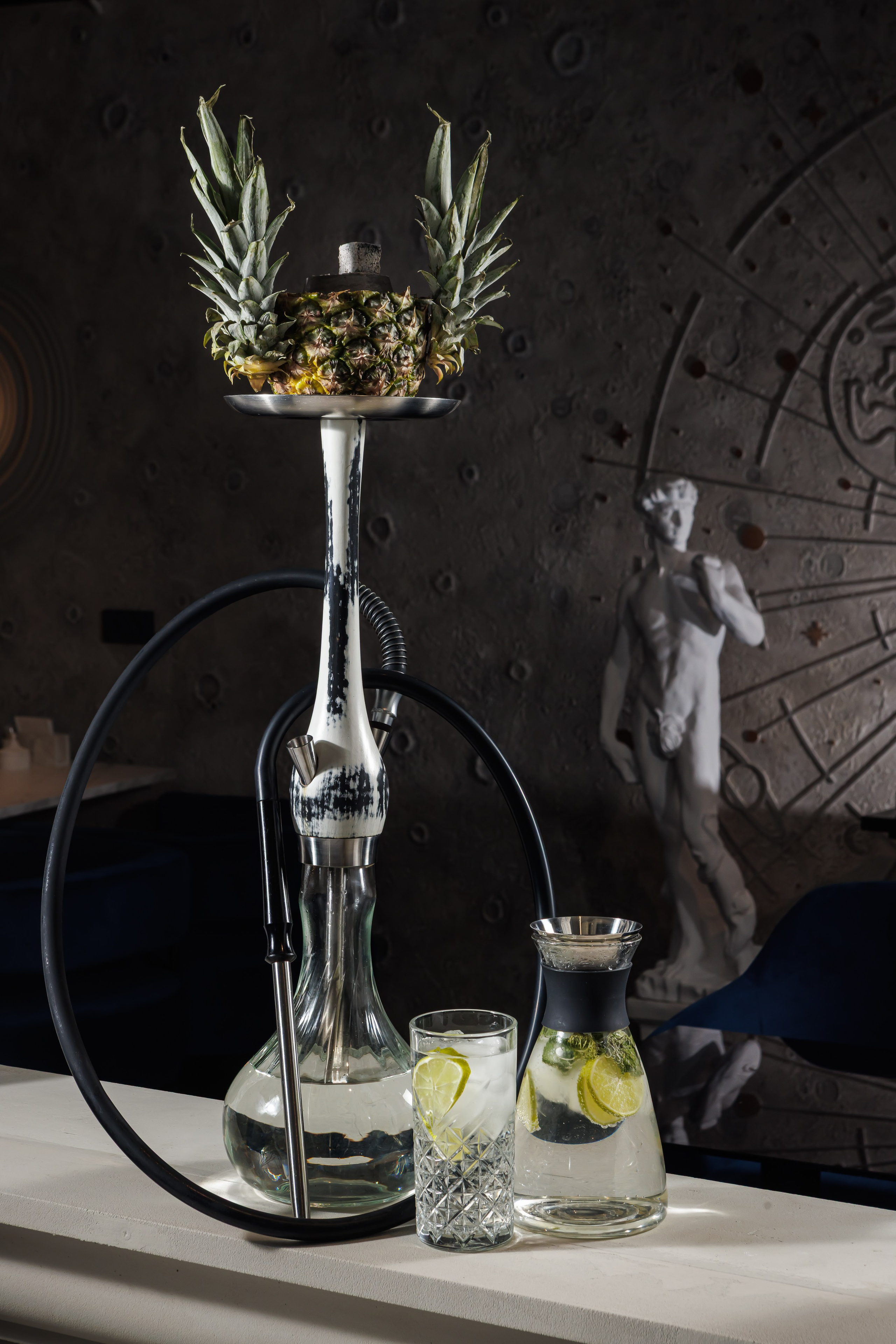 Кальян в интерьере лаунж-бара