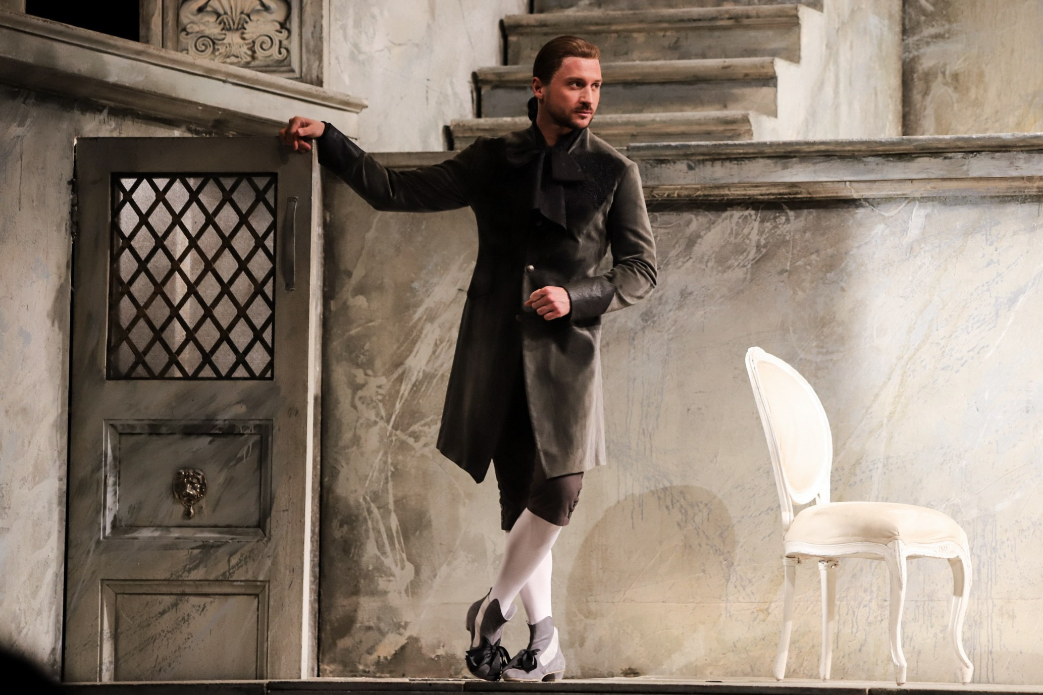 Сергей Лазарев в спектакле "Женитьба Фигаро" от режиссёра  Евгения Писарева