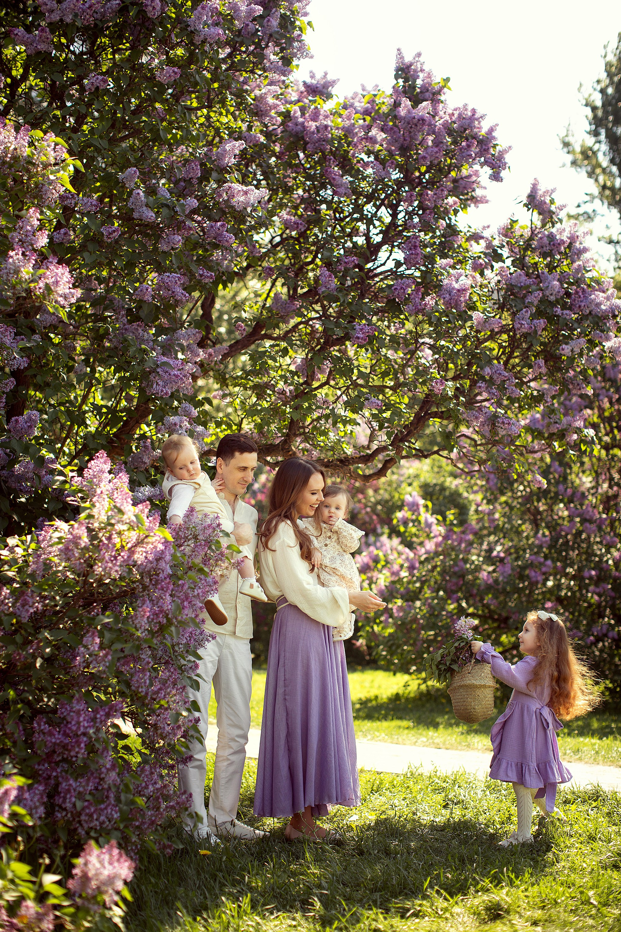 Сиреневая сказка с малышами. Tatyana Nadezhdina Family photographer
