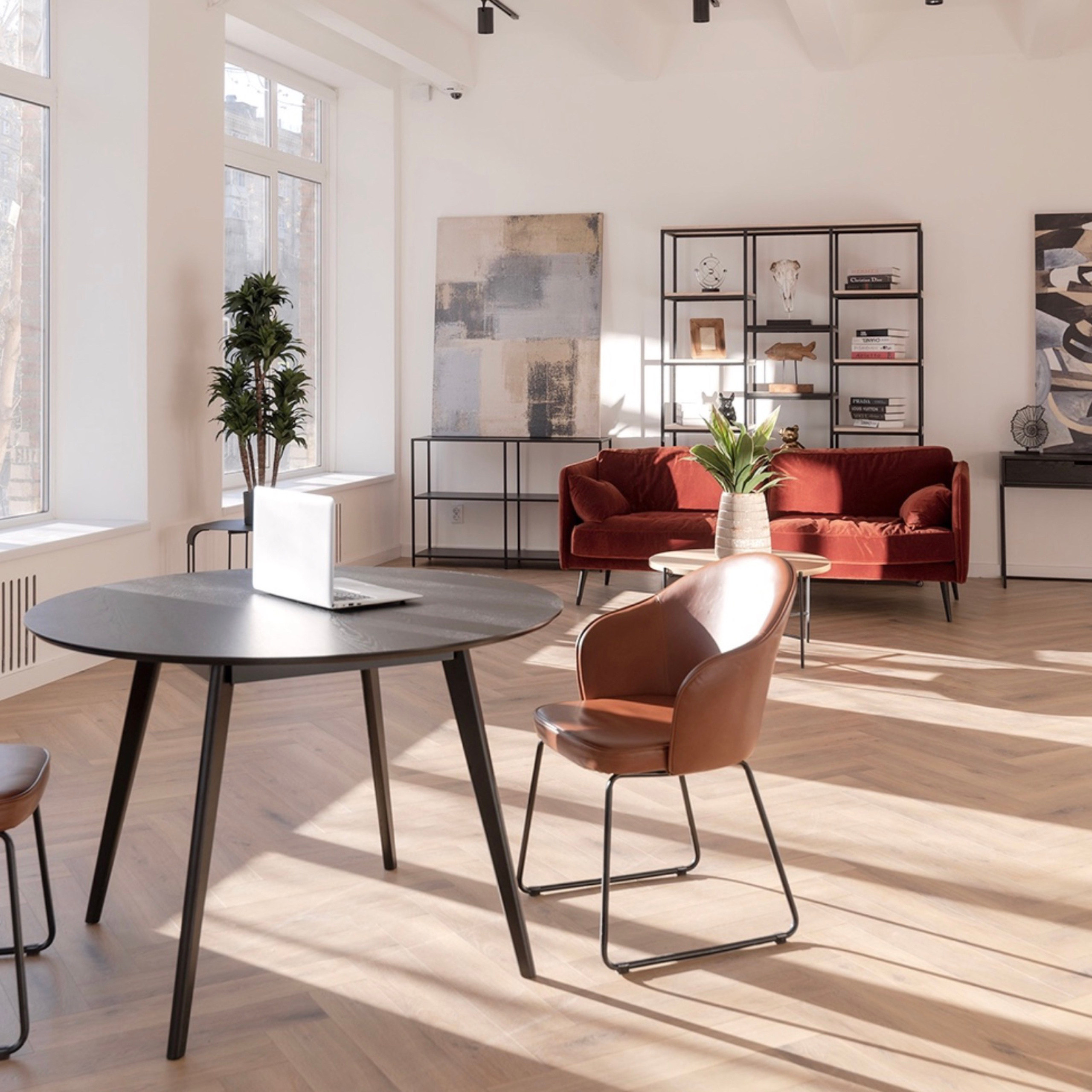 Лучшие фотостудии Москвы 2025. Commercial photographer | Anton Ermakov