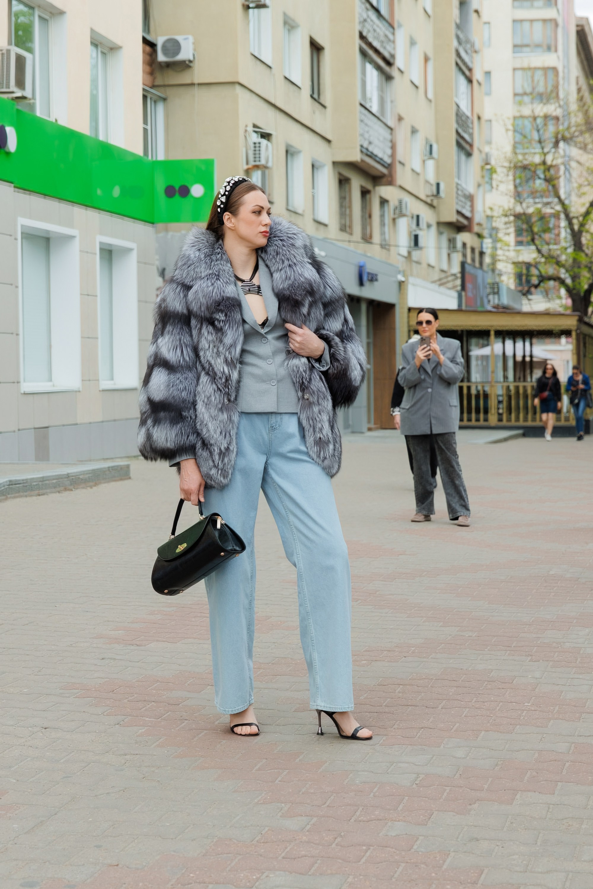 МОДНЫЙ ПОКАЗ. СВОИ. ФОТООТЧЕТЫ-СОБЫТИЯ-МЕСТА