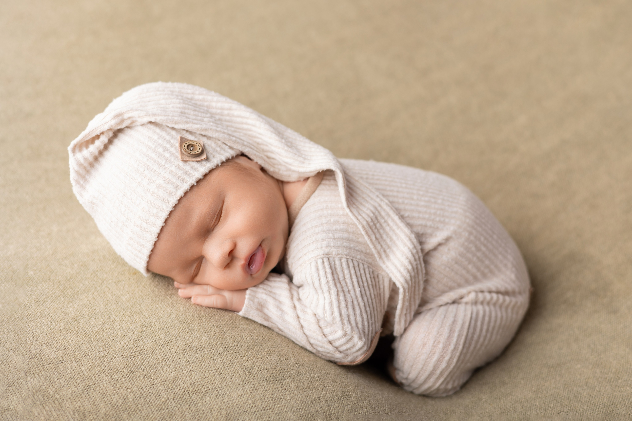 ФОТОГРАФ НОВОРОЖДЁННЫХ И ДЕТЕЙ ДО 3 ЛЕТ