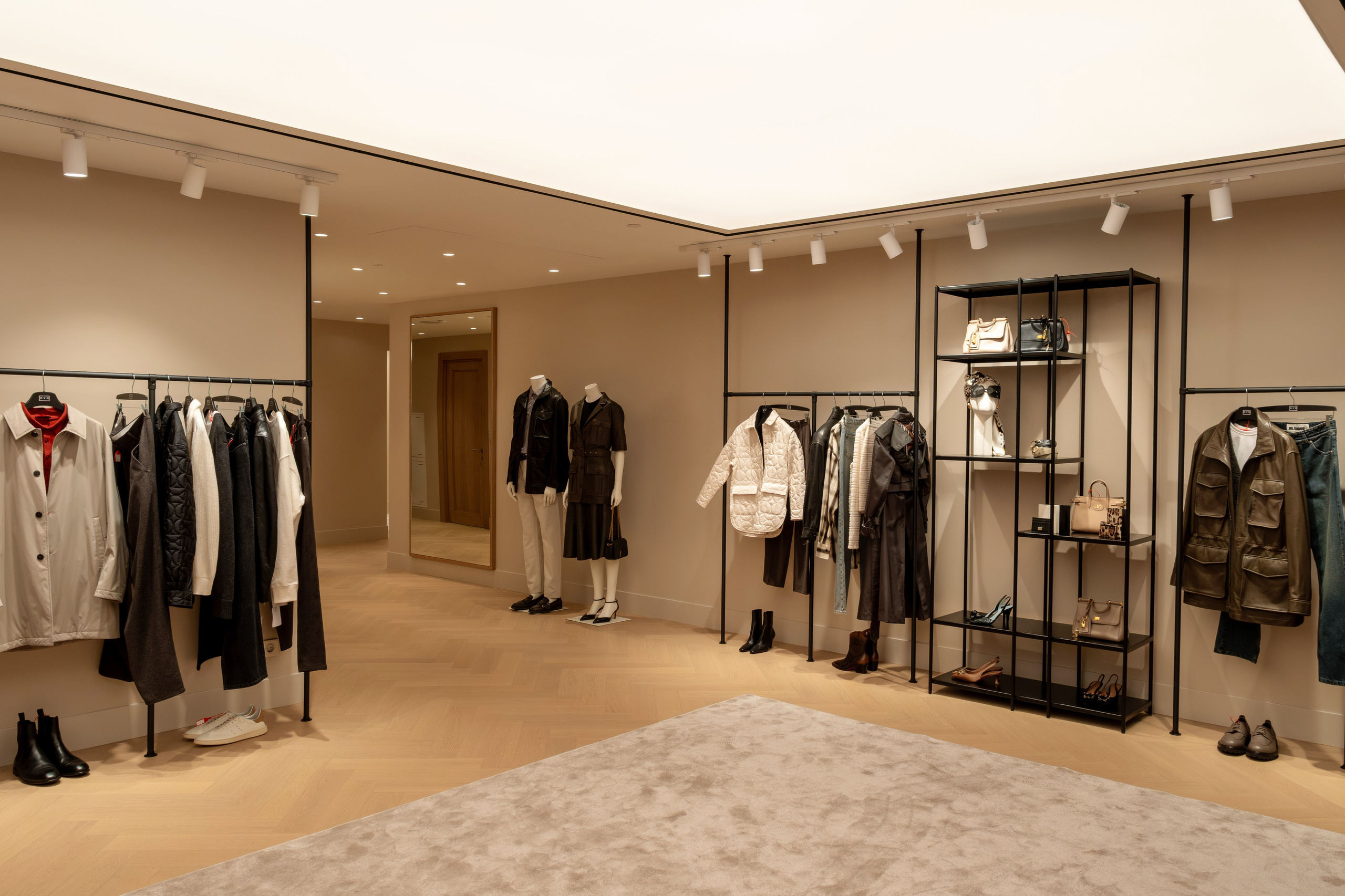 ЦУМ. Фотограф и видеограф в Тюмени Анна Жагорина, ваши фото еще не отдавали так быстро!