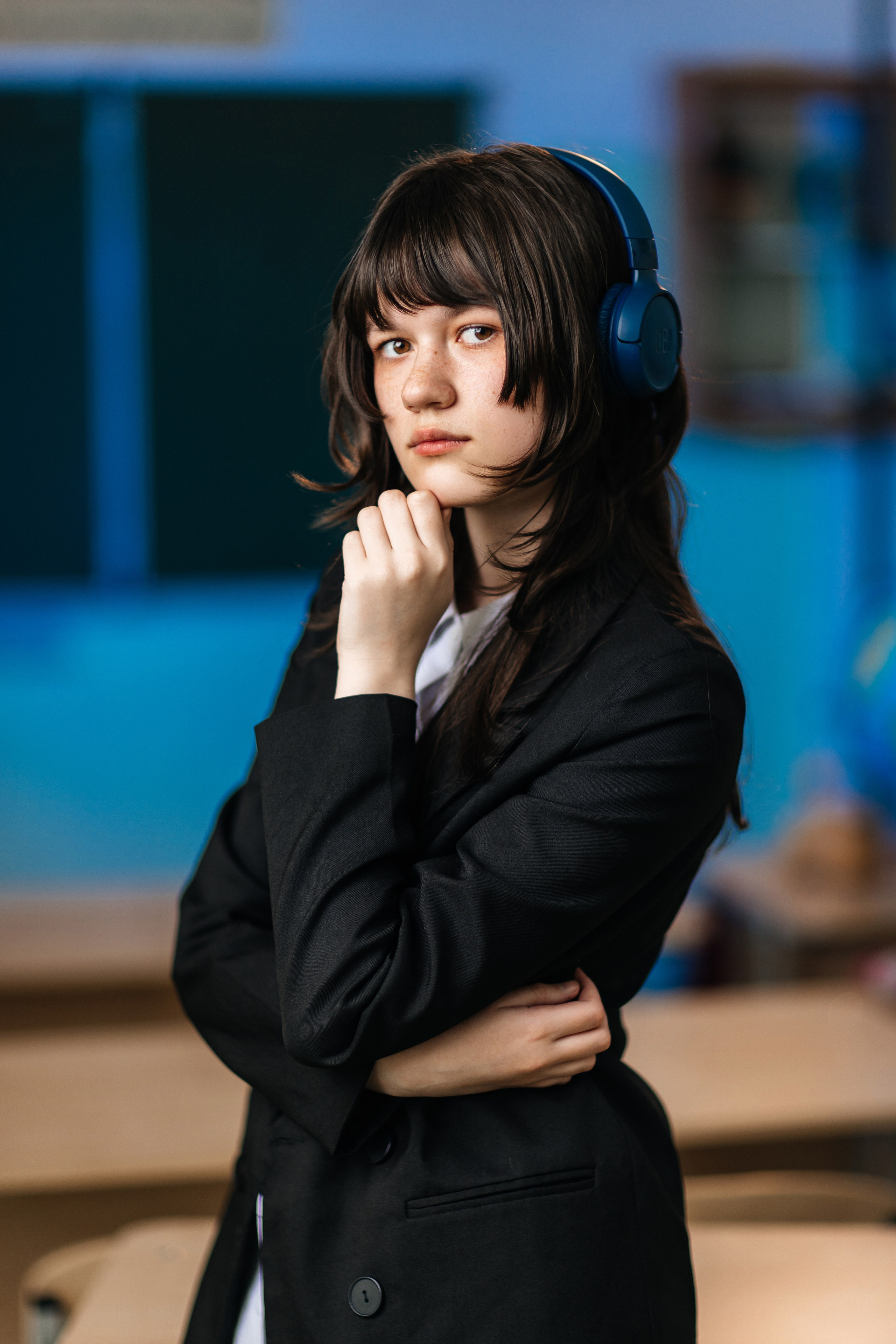 Школьный портрет в наушниках