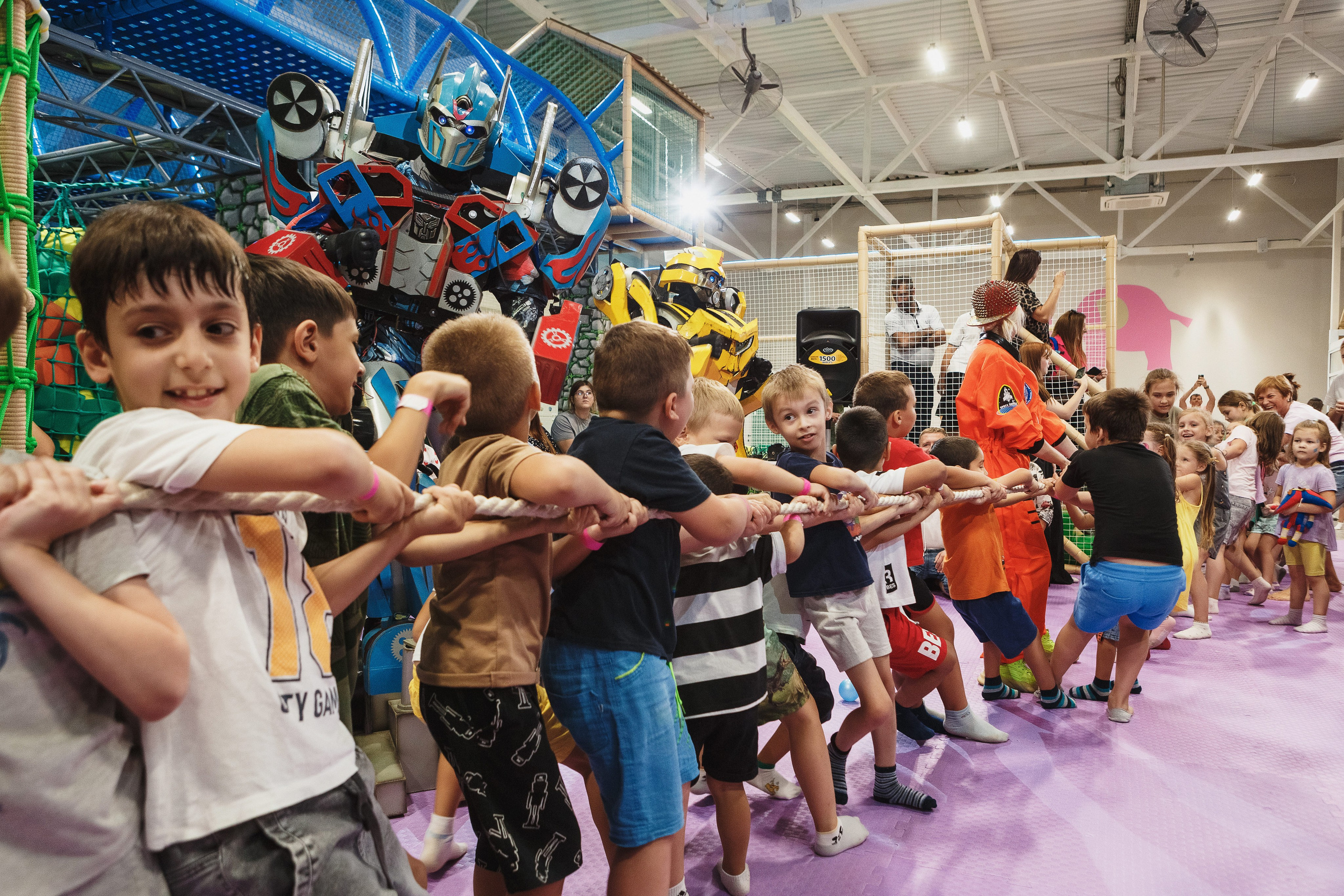 Туси Джуси Таганрог — Яркие и Весёлые Фотографии Детской Игровой Зоны. Свадебный и семейный фотограф в Таганроге Бакарюк Антон