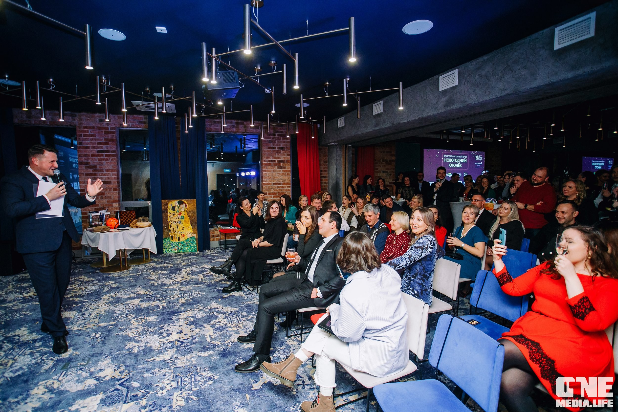 Новогодний Огонёк от Верю в Чудо. One Media Life: фоторепортажи, фотоотчеты с мероприятий и заведений