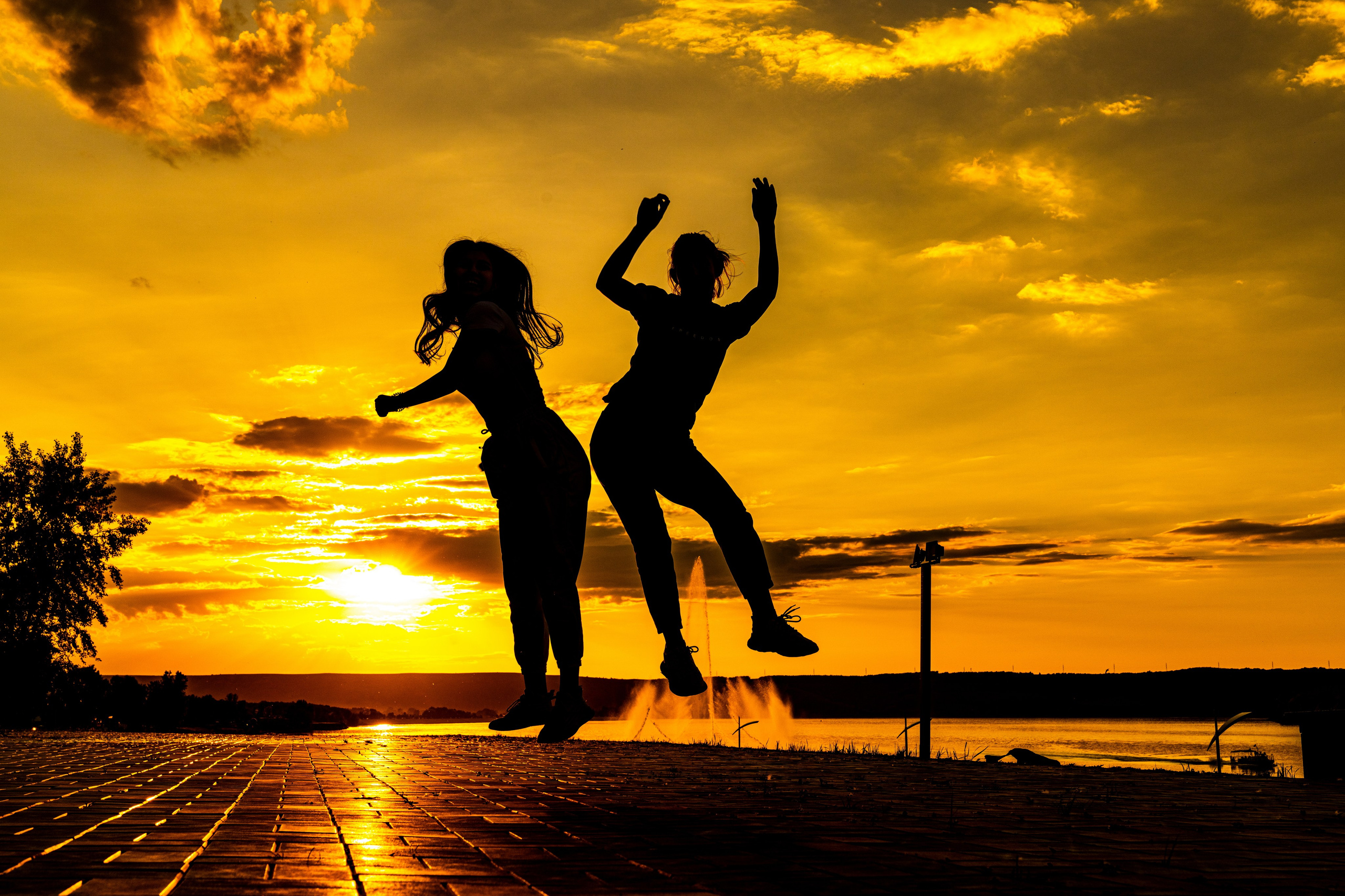 Весна 9,11 класс. Фотограф Герман