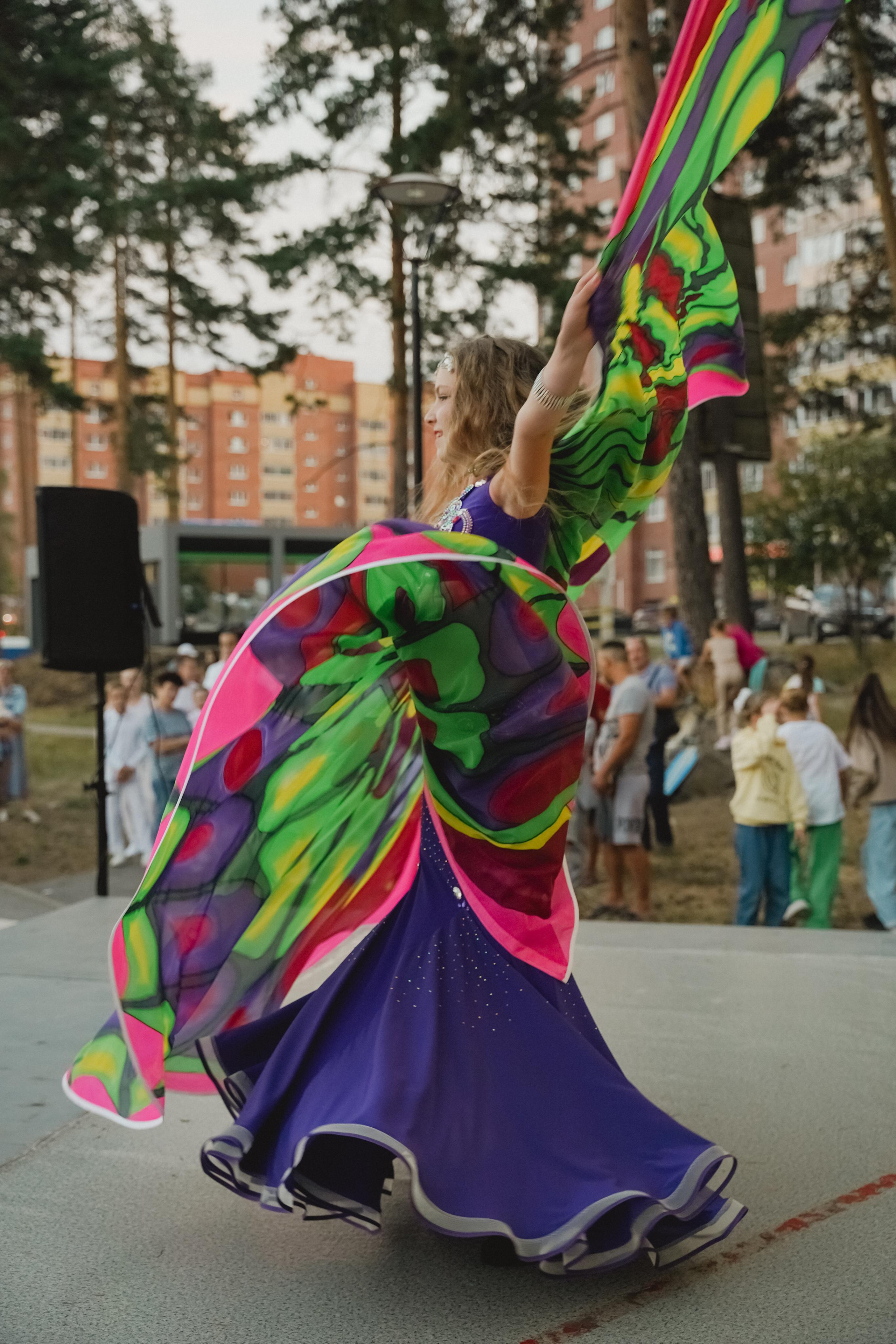 Танцы на тропе. Фотограф в детский сад в Екатеринбурге, выпускные альбомы Юлия Умерова