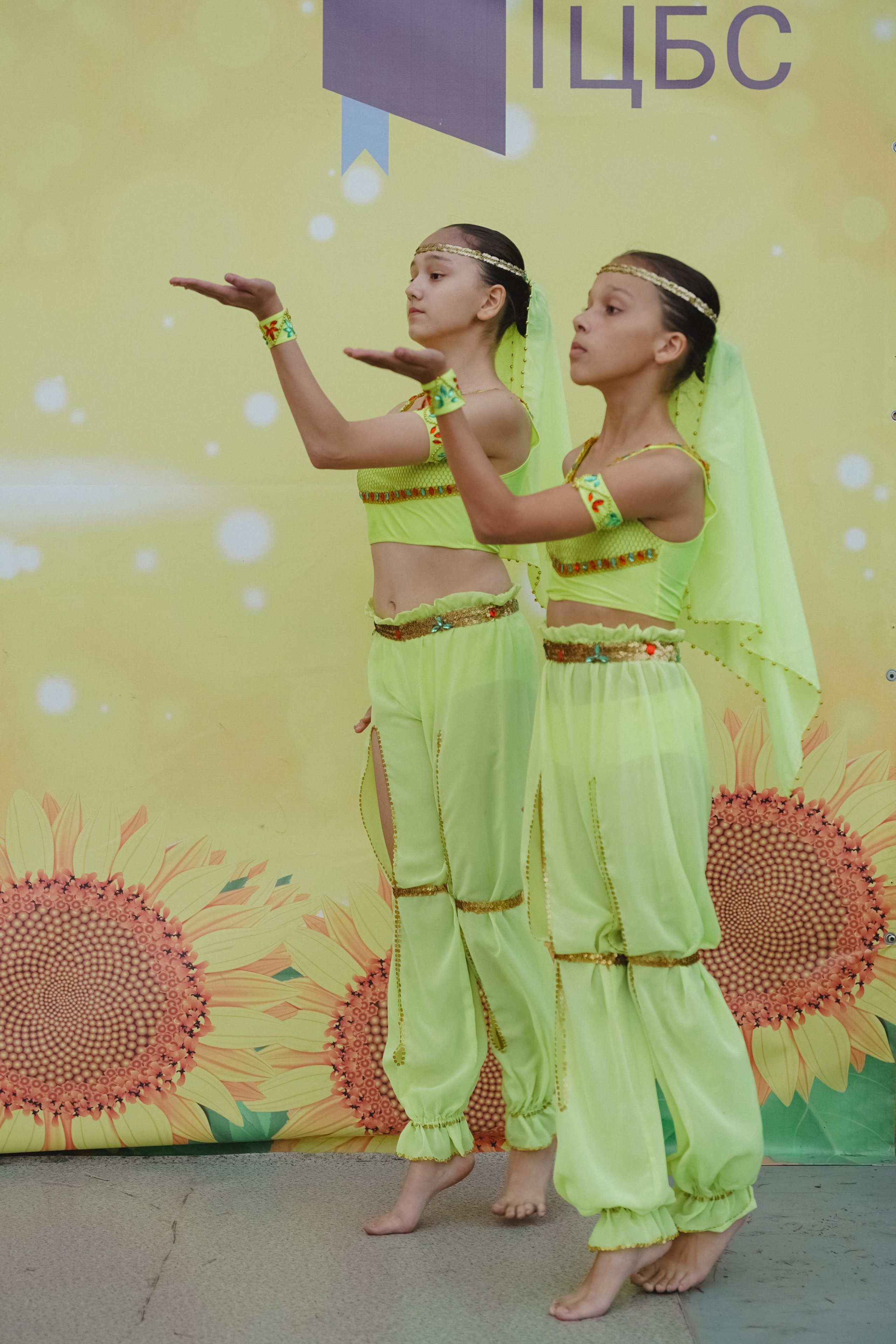Танцы на тропе. Фотограф в детский сад в Екатеринбурге, выпускные альбомы Юлия Умерова