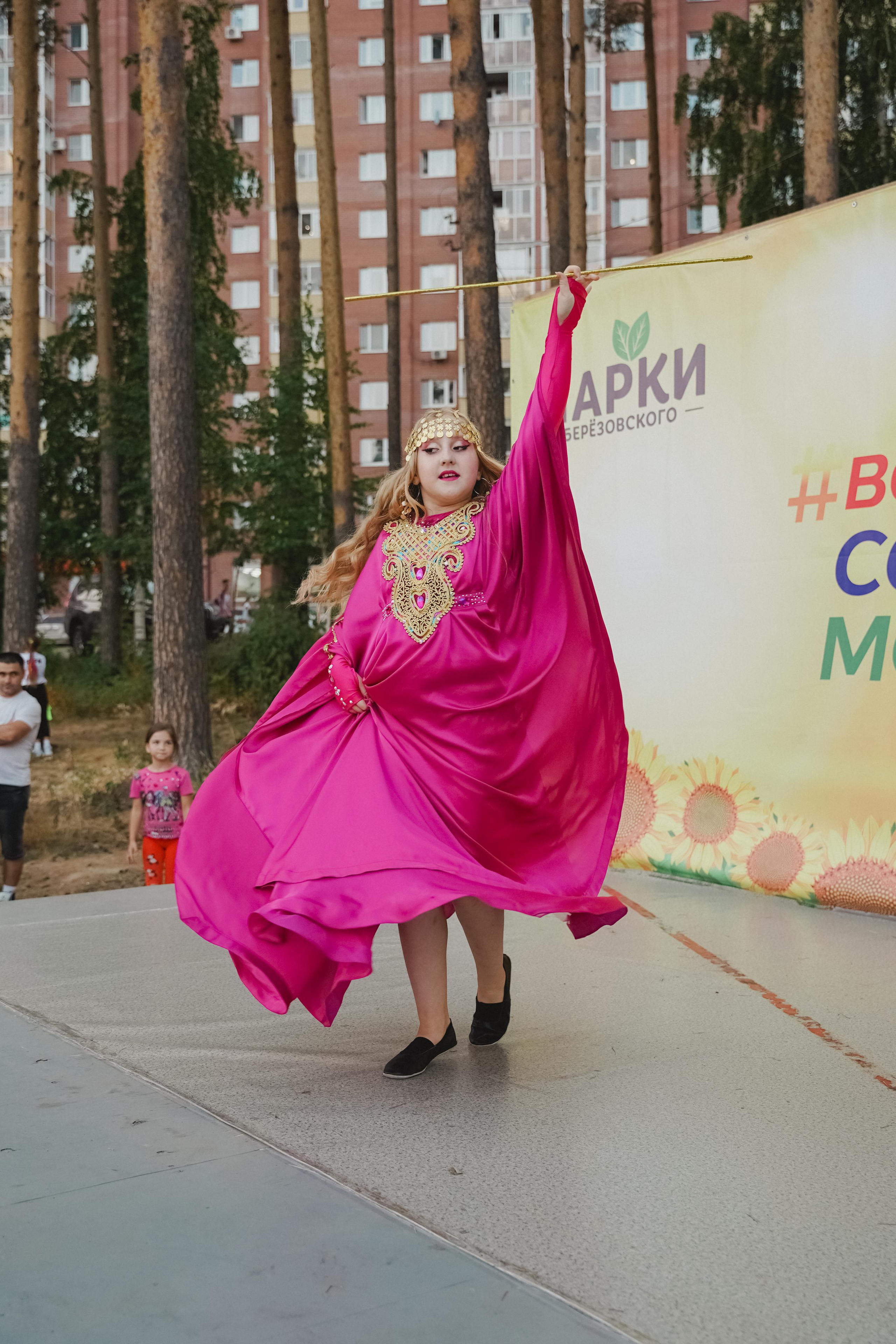 Танцы на тропе. Фотограф в детский сад в Екатеринбурге, выпускные альбомы Юлия Умерова