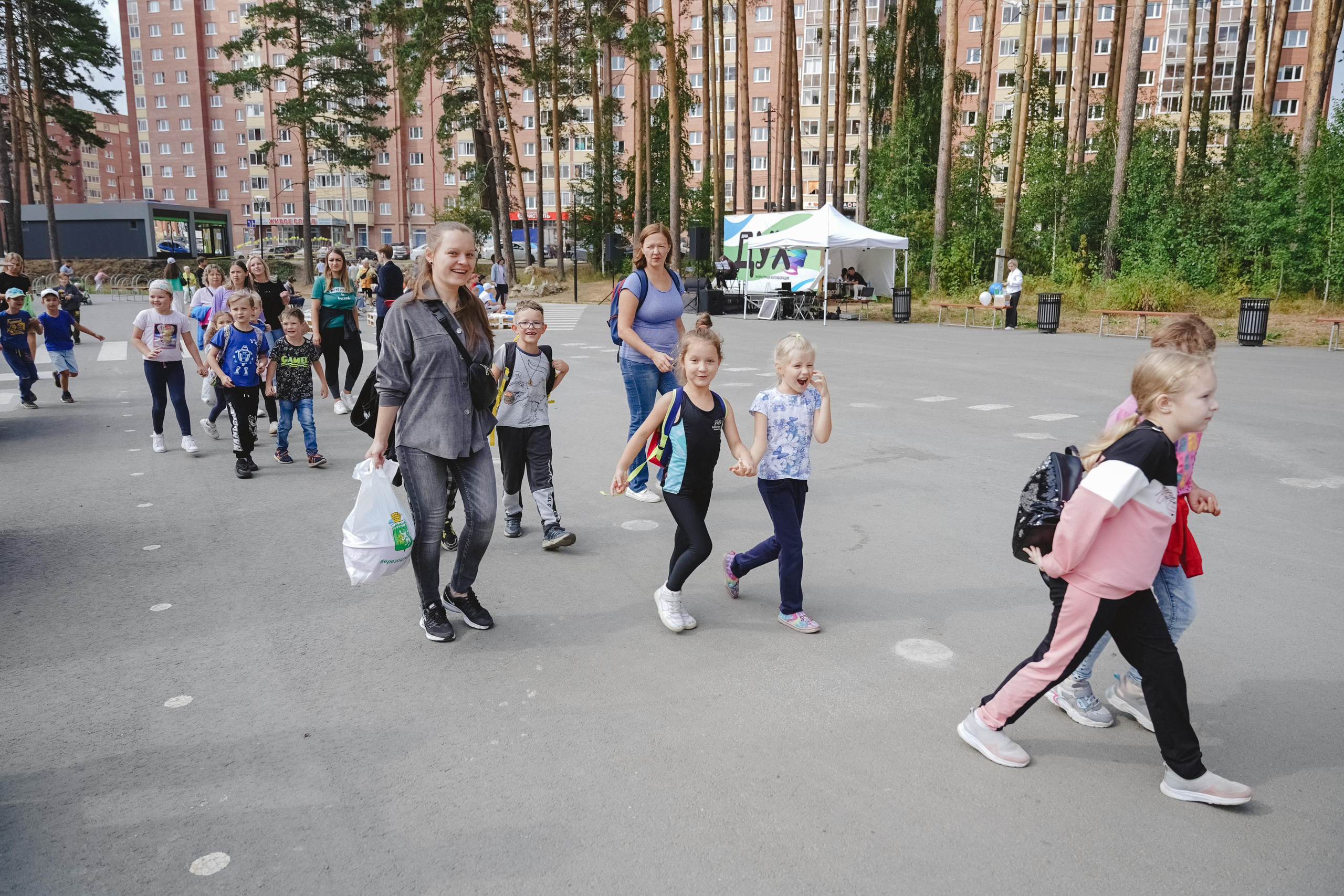 Литературная коллаборация «ДУХ». Фотограф в детский сад в Екатеринбурге, выпускные альбомы Юлия Умерова