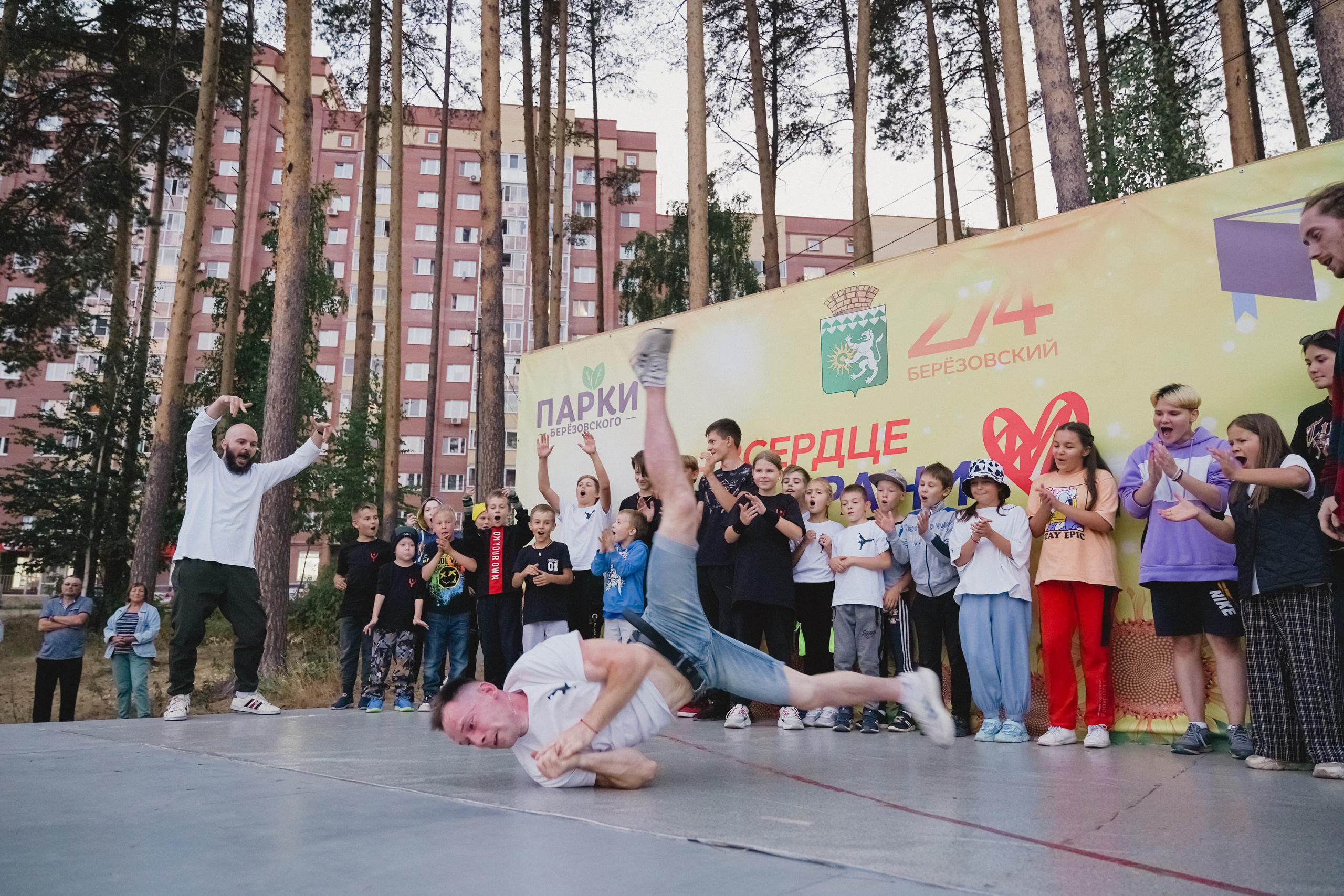 Танцы на тропе. Фотограф в детский сад в Екатеринбурге, выпускные альбомы Юлия Умерова