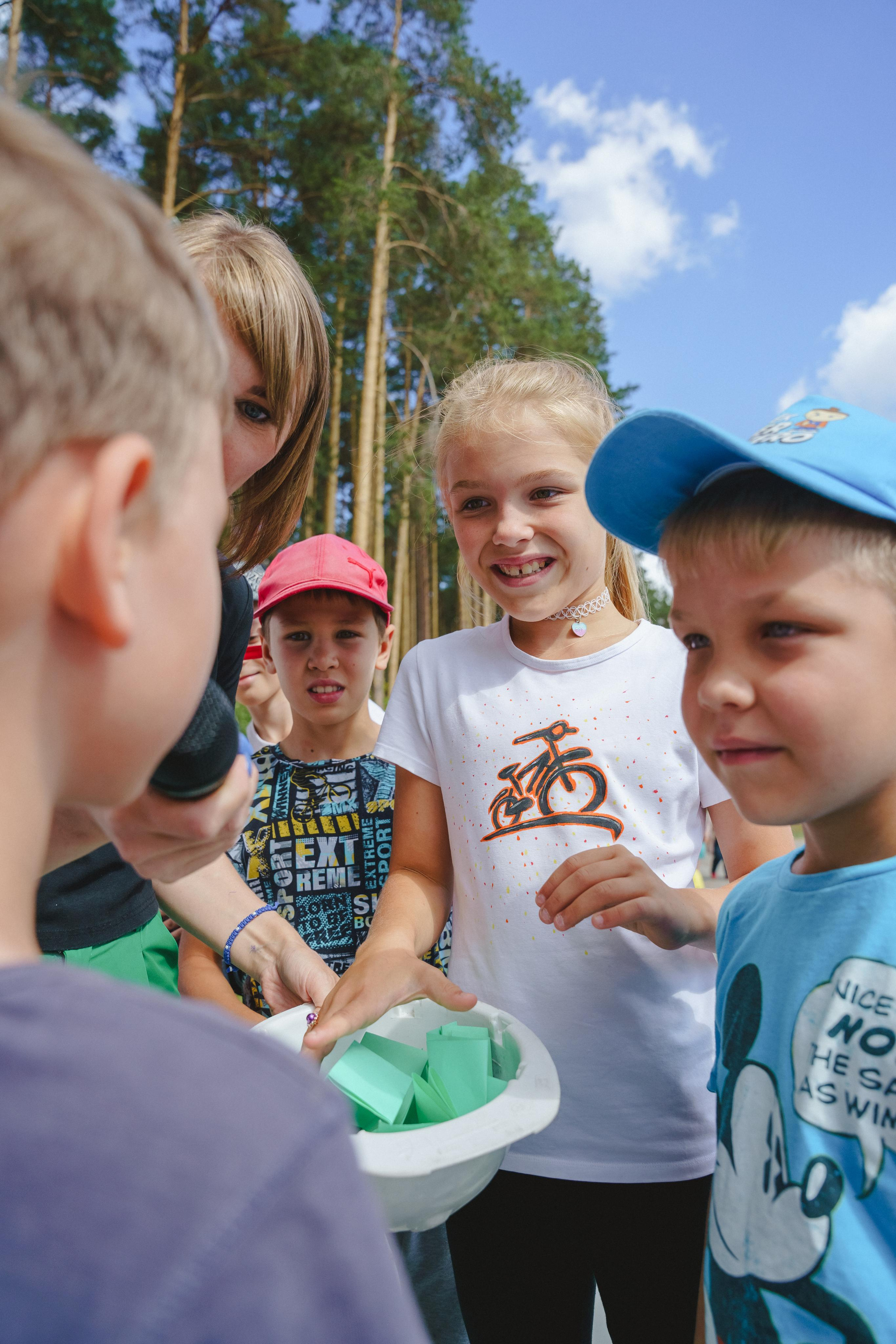 Фотосъемка веселых стартов от компании «Земляне». Фотограф в детский сад в Екатеринбурге, выпускные альбомы Юлия Умерова