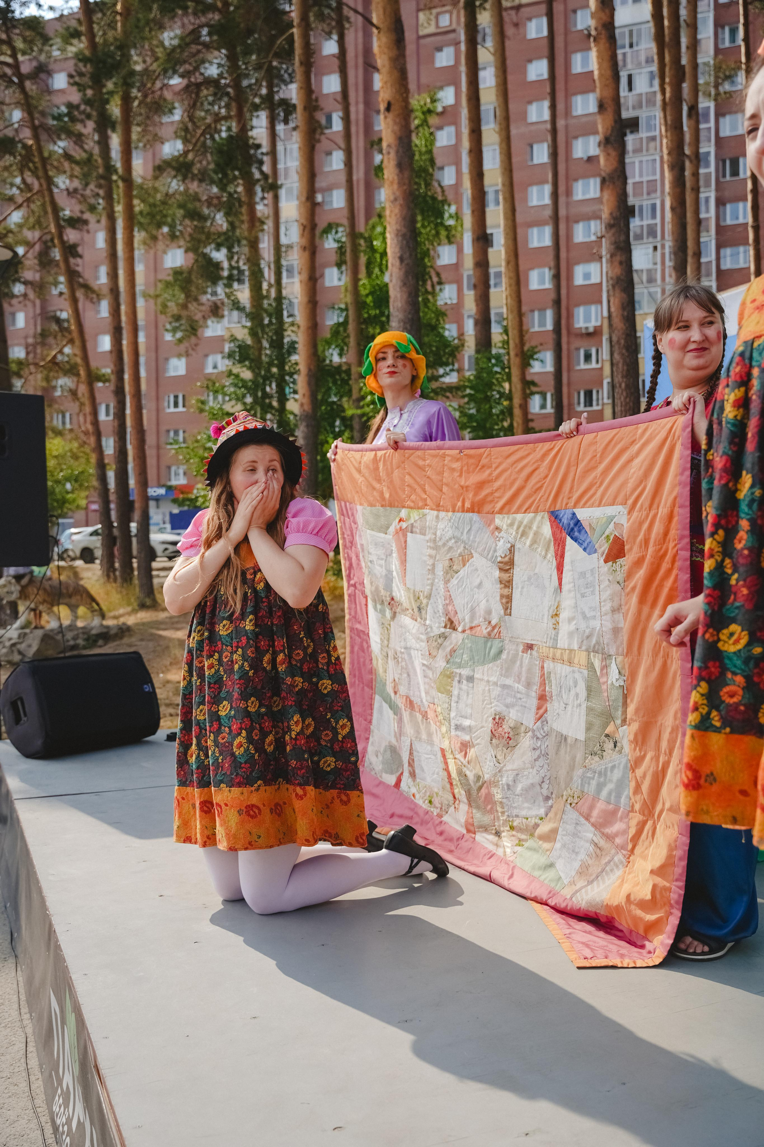 Литературная коллаборация «ДУХ». Фотограф в детский сад в Екатеринбурге, выпускные альбомы Юлия Умерова