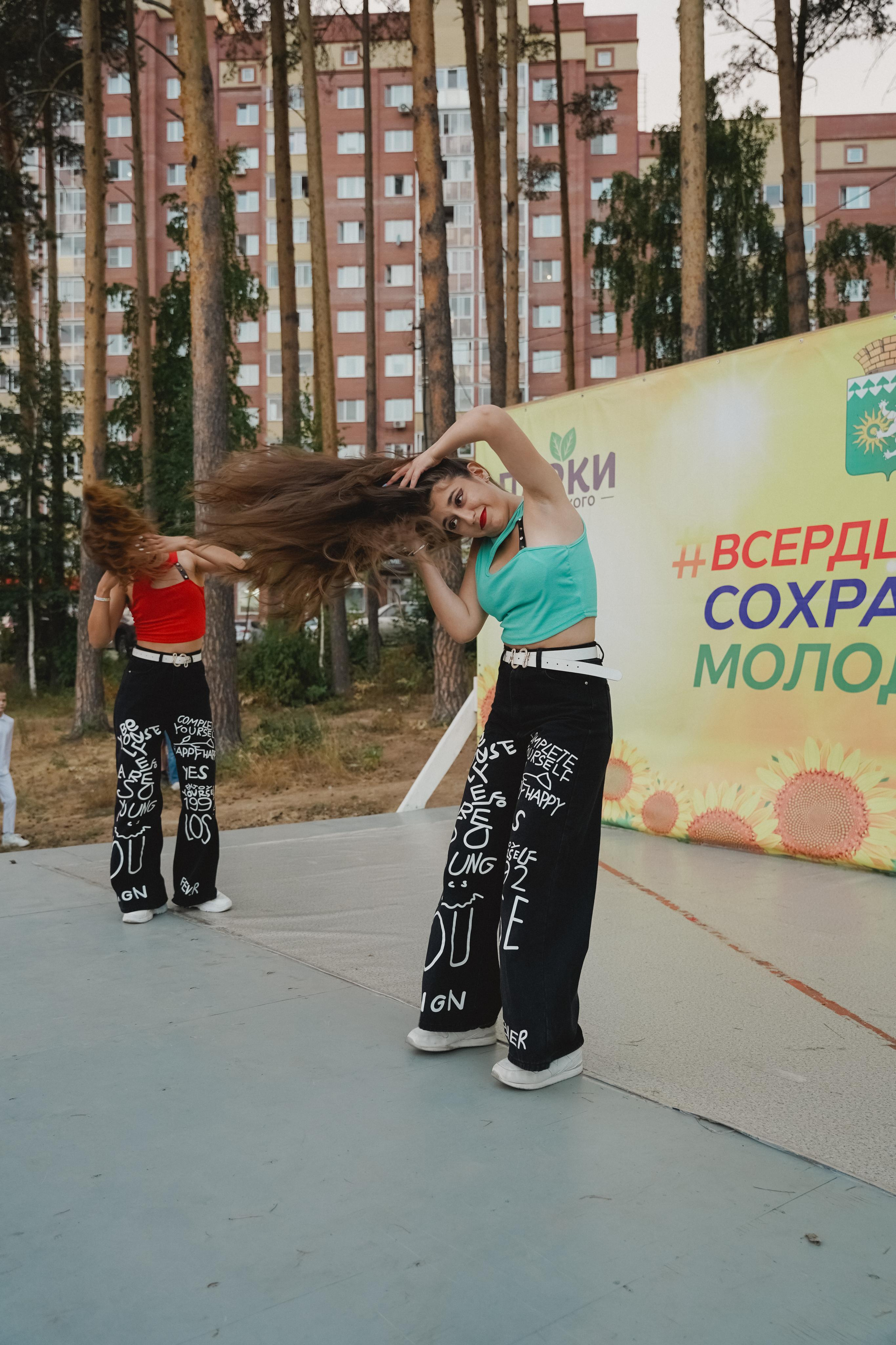 Танцы на тропе. Фотограф в детский сад в Екатеринбурге, выпускные альбомы Юлия Умерова