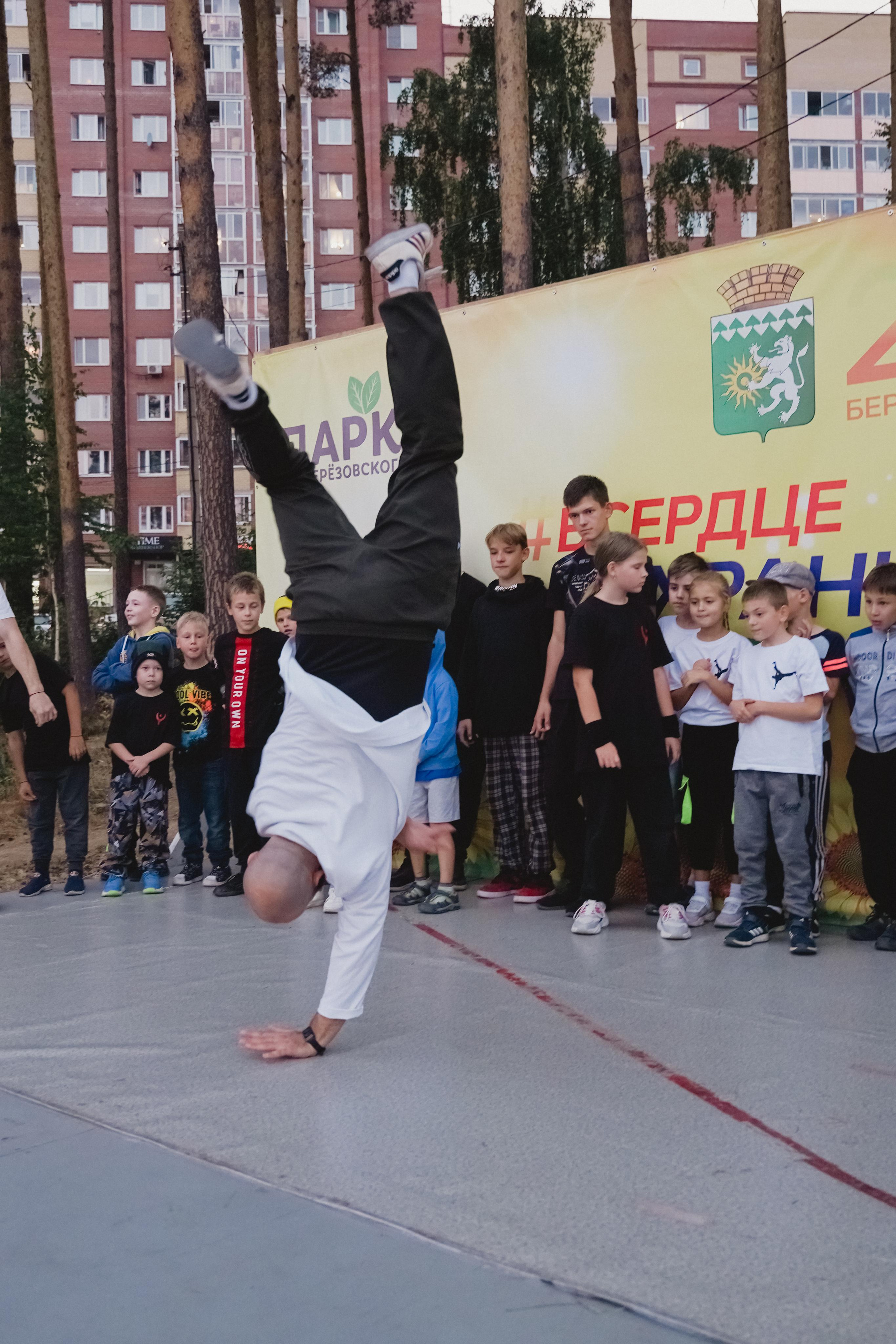 Танцы на тропе. Фотограф в детский сад в Екатеринбурге, выпускные альбомы Юлия Умерова