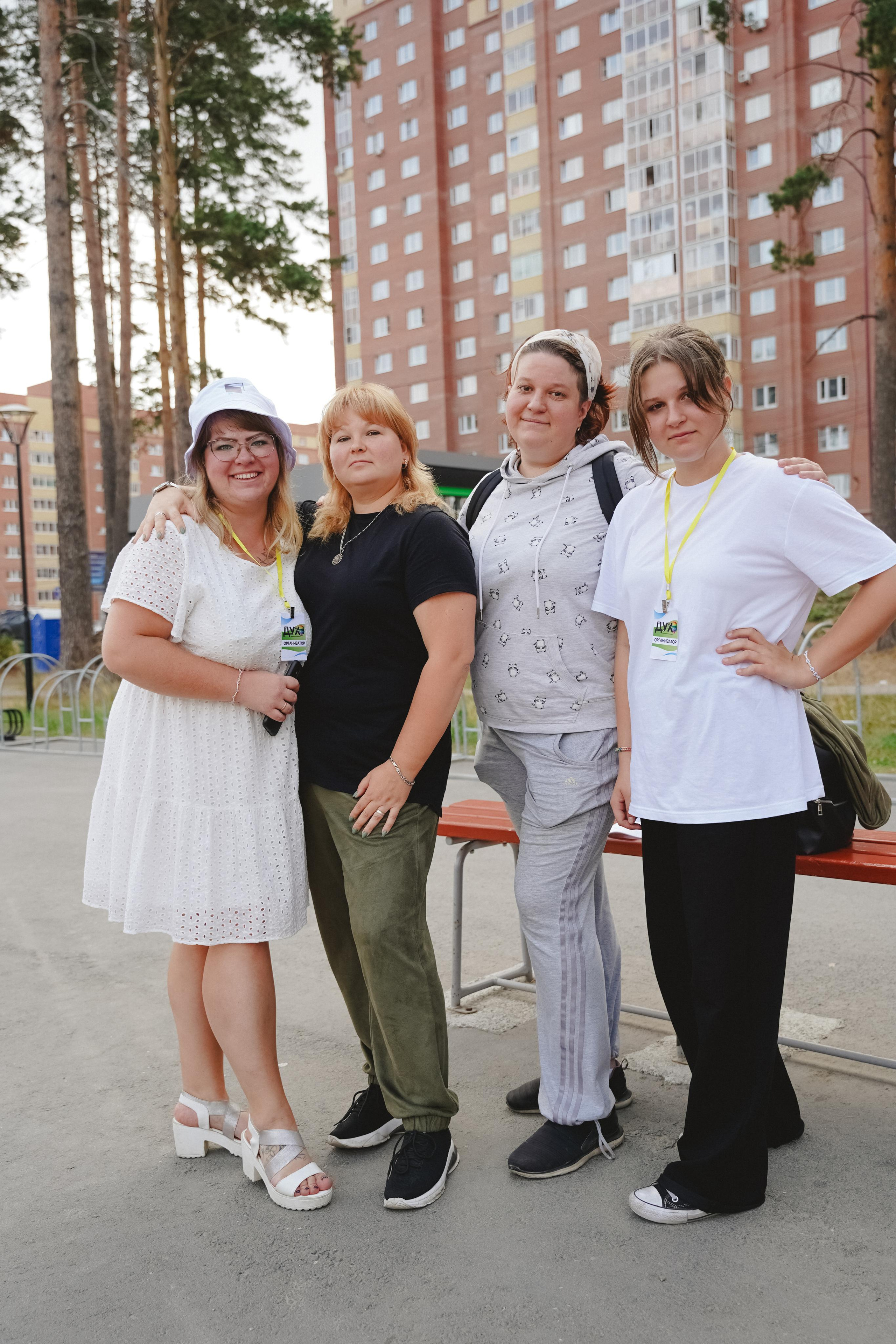 Литературная коллаборация «ДУХ». Фотограф в детский сад в Екатеринбурге, выпускные альбомы Юлия Умерова