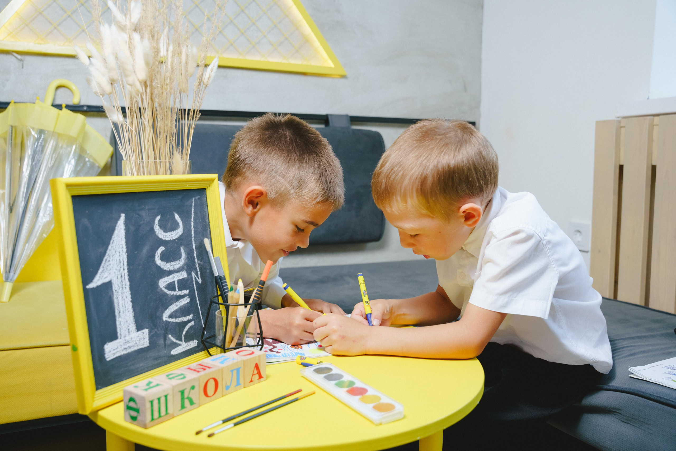 Школьный фотопроект. Фотограф Юлия Умерова. Фотограф в детский сад в Екатеринбурге, выпускные альбомы Юлия Умерова