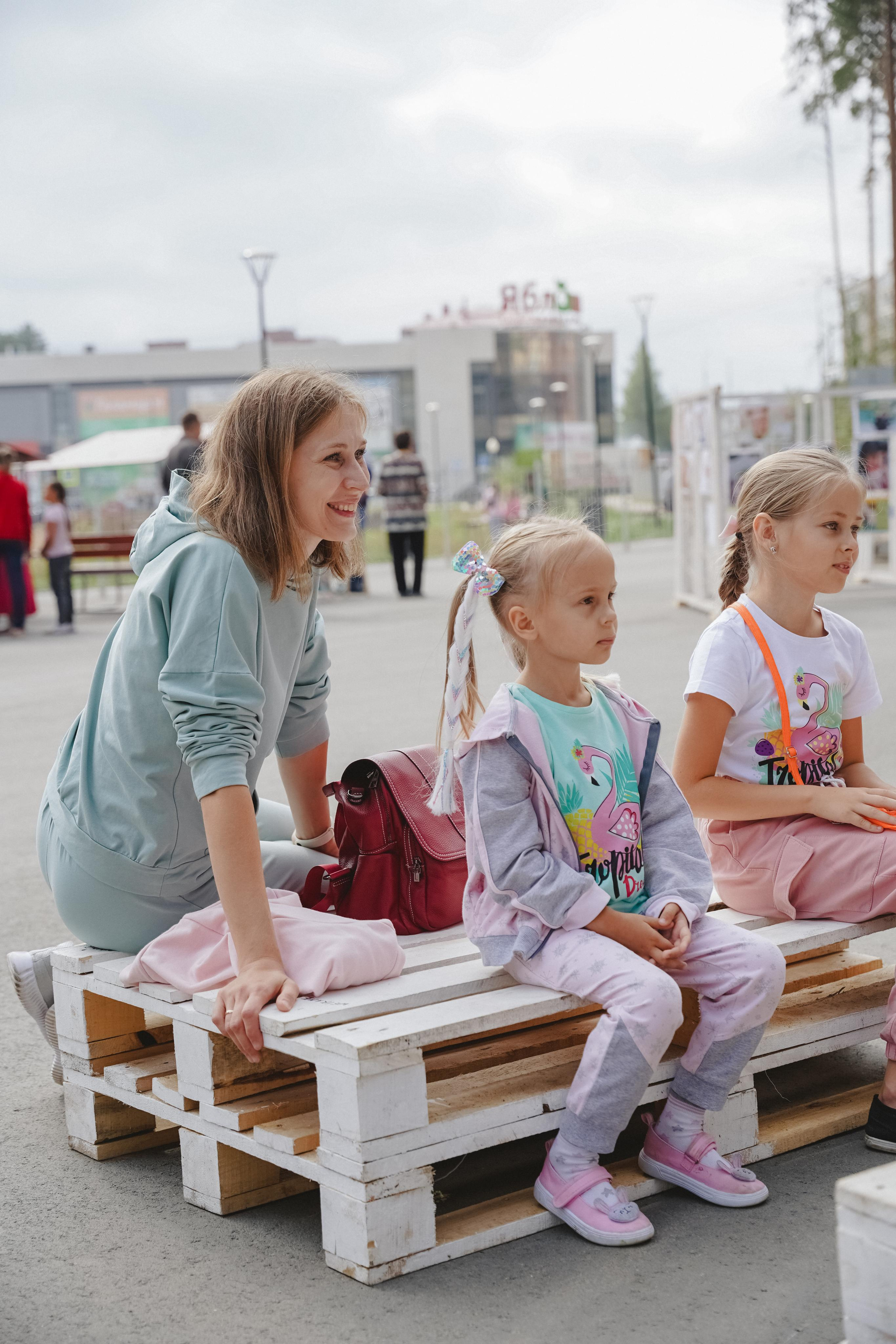 Литературная коллаборация «ДУХ». Фотограф в детский сад в Екатеринбурге, выпускные альбомы Юлия Умерова