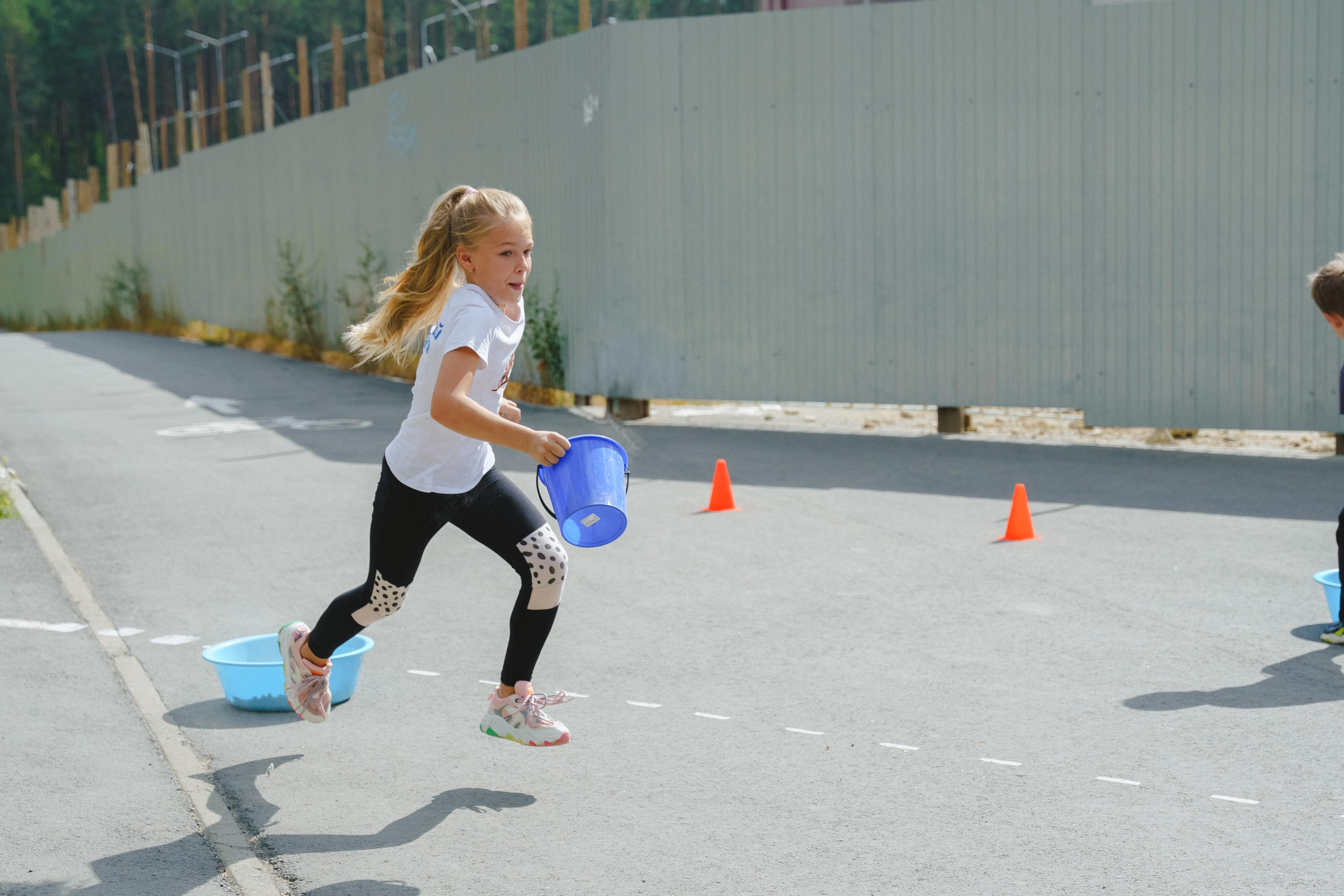 Фотосъемка веселых стартов от компании «Земляне». Фотограф в детский сад в Екатеринбурге, выпускные альбомы Юлия Умерова