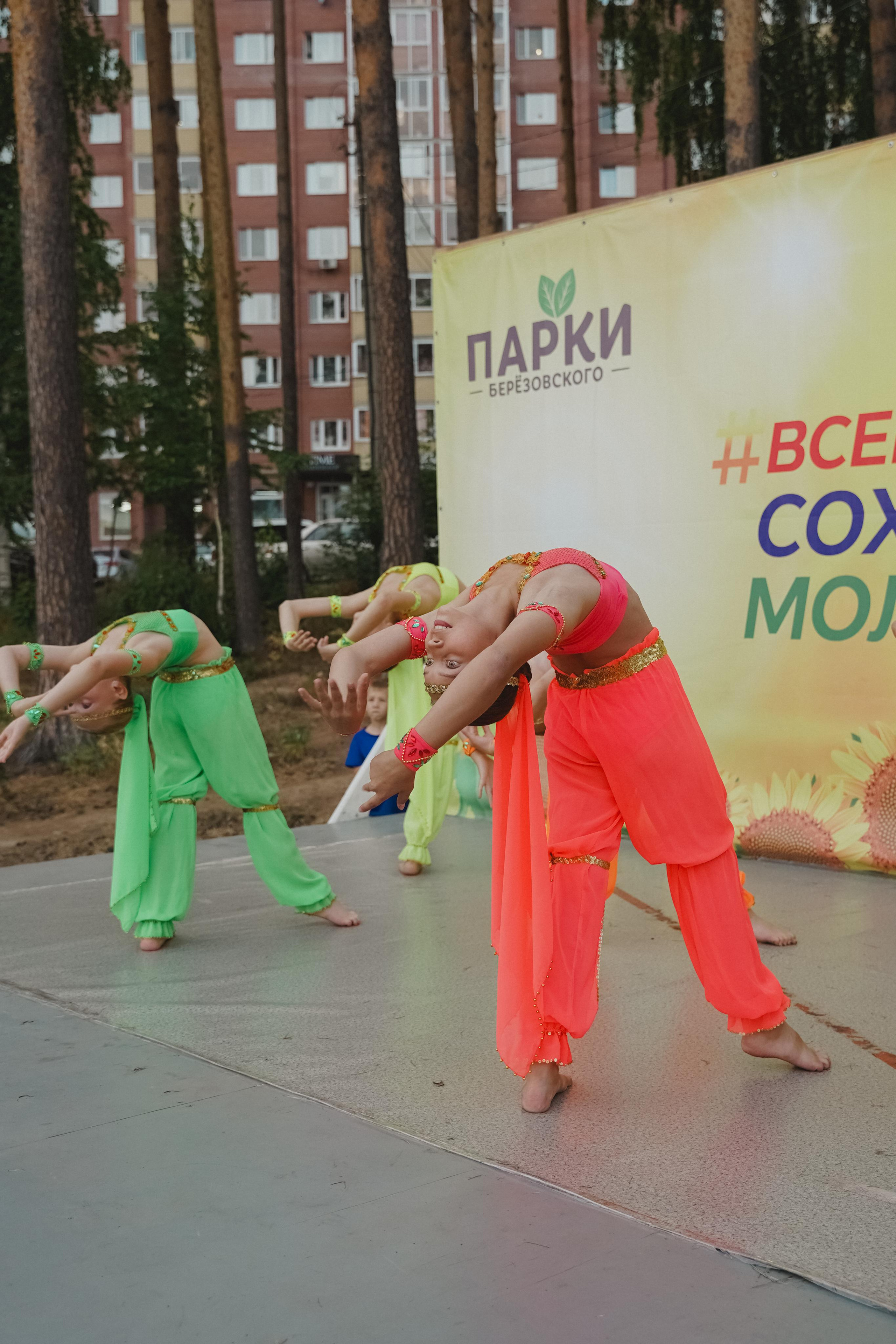 Танцы на тропе. Фотограф в детский сад в Екатеринбурге, выпускные альбомы Юлия Умерова