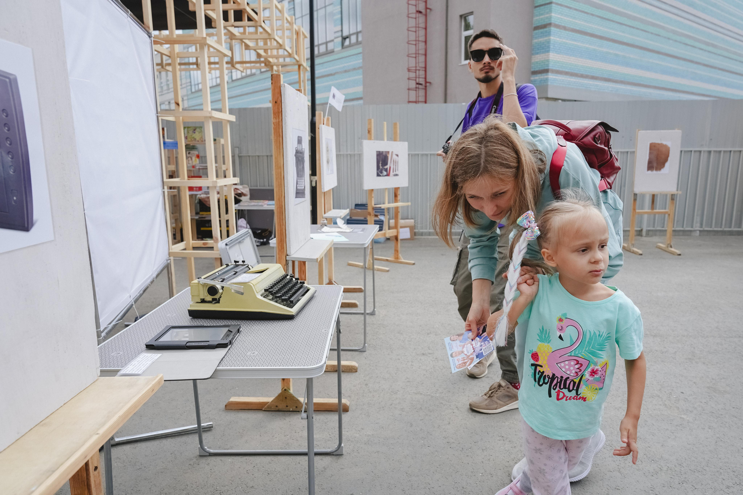 Литературная коллаборация «ДУХ». Фотограф в детский сад в Екатеринбурге, выпускные альбомы Юлия Умерова