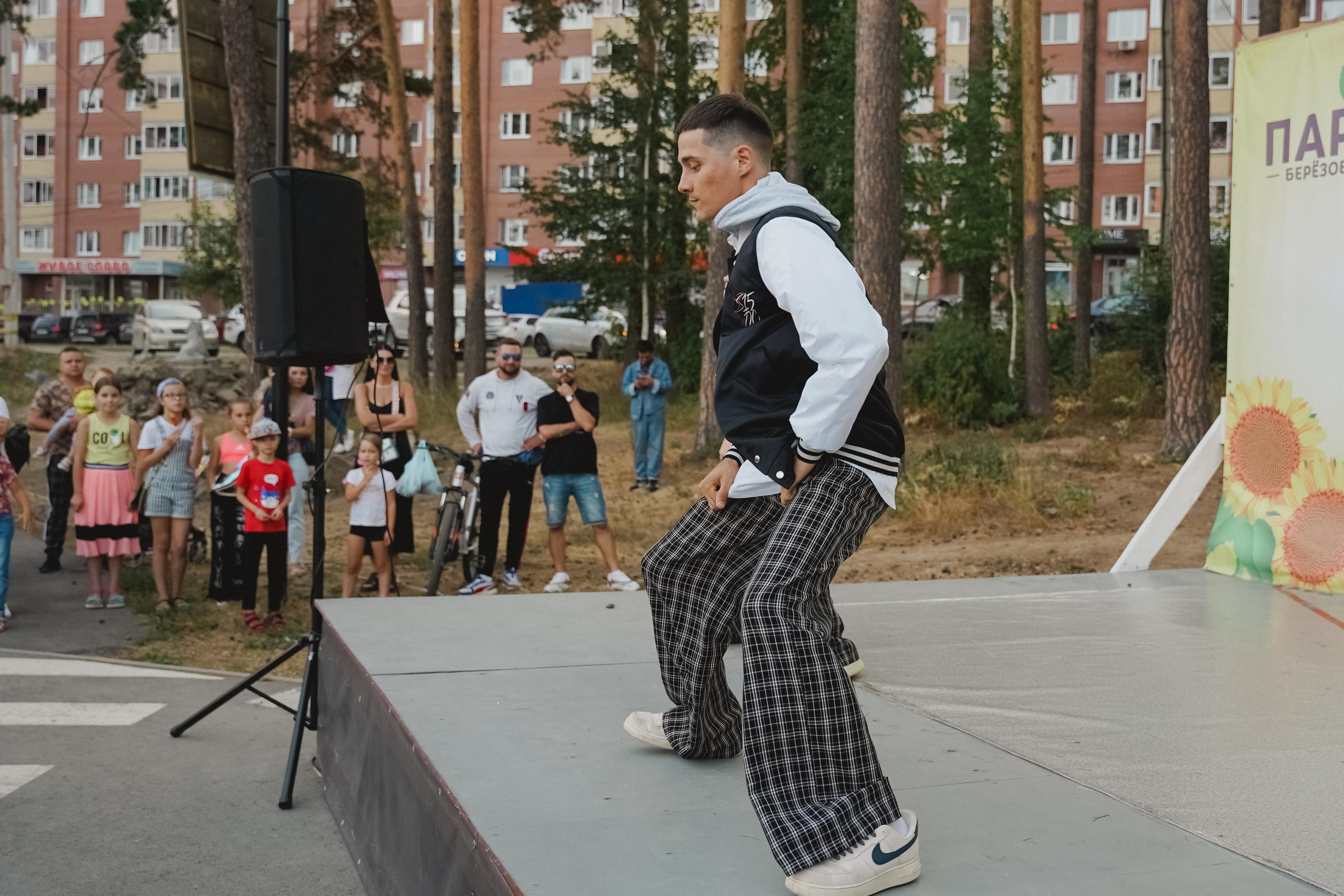 Танцы на тропе. Фотограф в детский сад в Екатеринбурге, выпускные альбомы Юлия Умерова