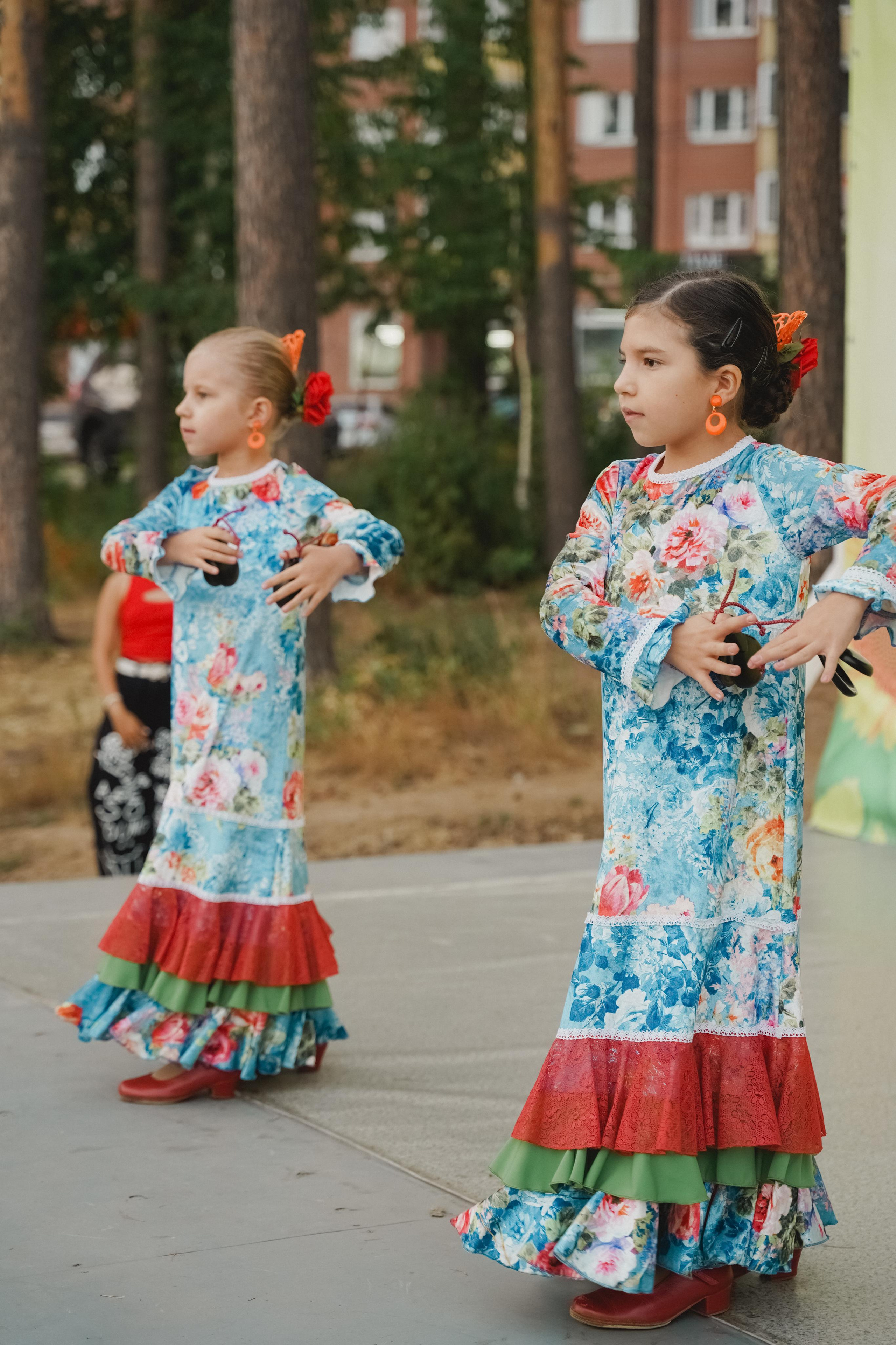 Танцы на тропе. Фотограф в детский сад в Екатеринбурге, выпускные альбомы Юлия Умерова