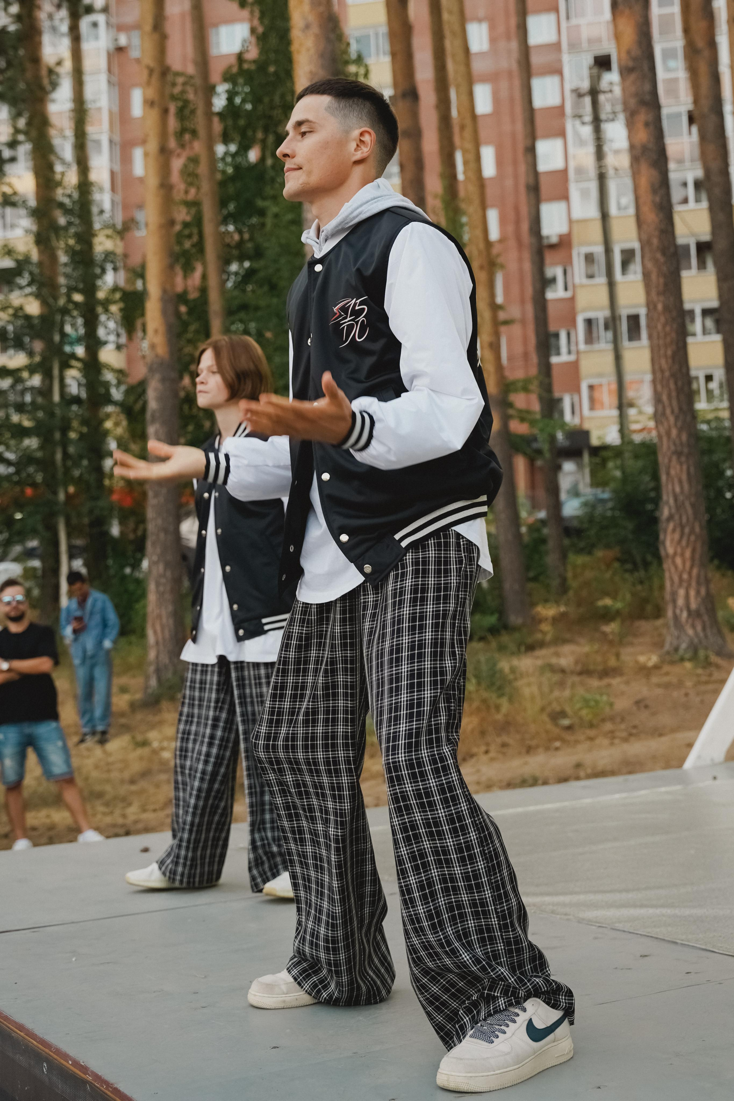 Танцы на тропе. Фотограф в детский сад в Екатеринбурге, выпускные альбомы Юлия Умерова