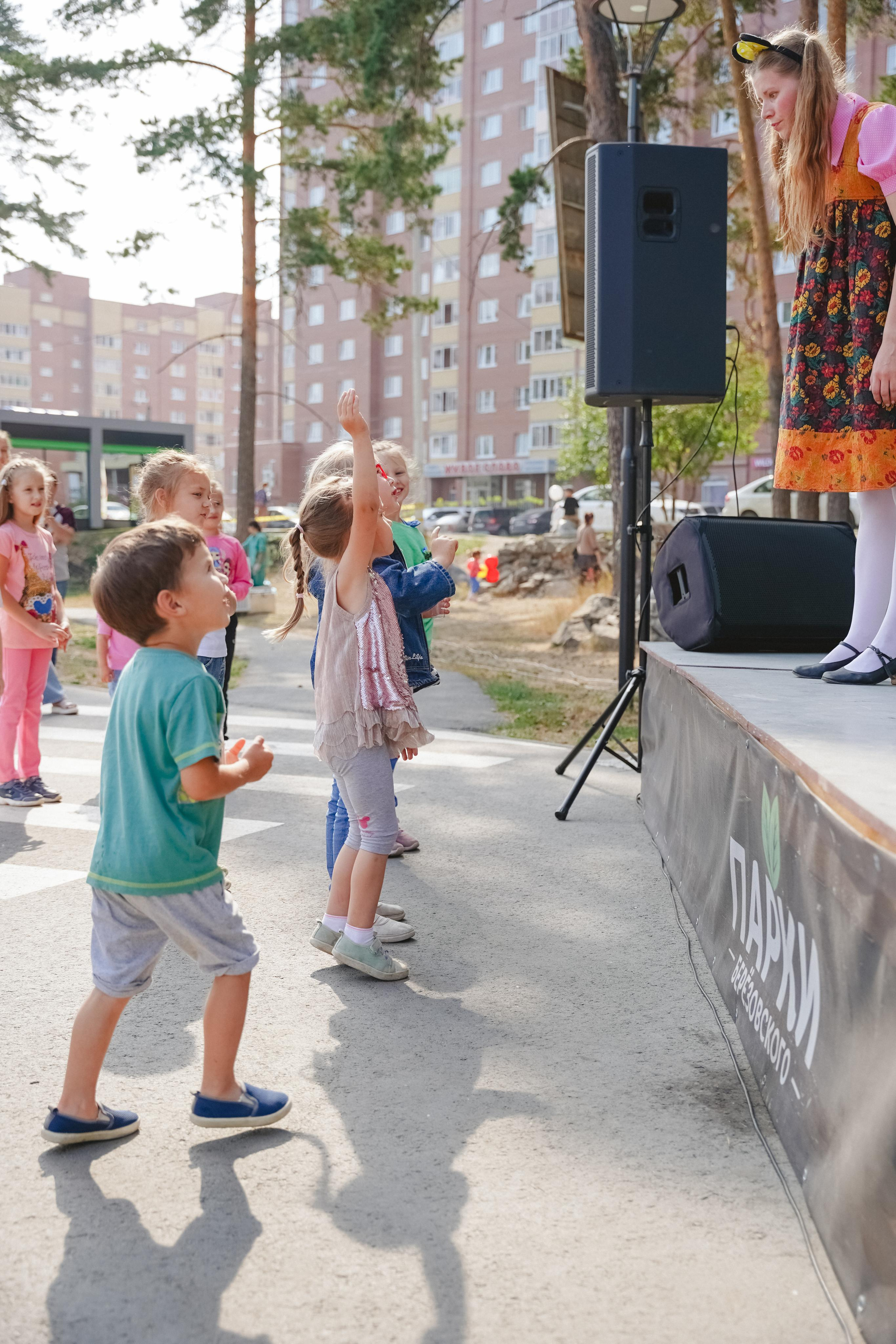 Литературная коллаборация «ДУХ». Фотограф в детский сад в Екатеринбурге, выпускные альбомы Юлия Умерова