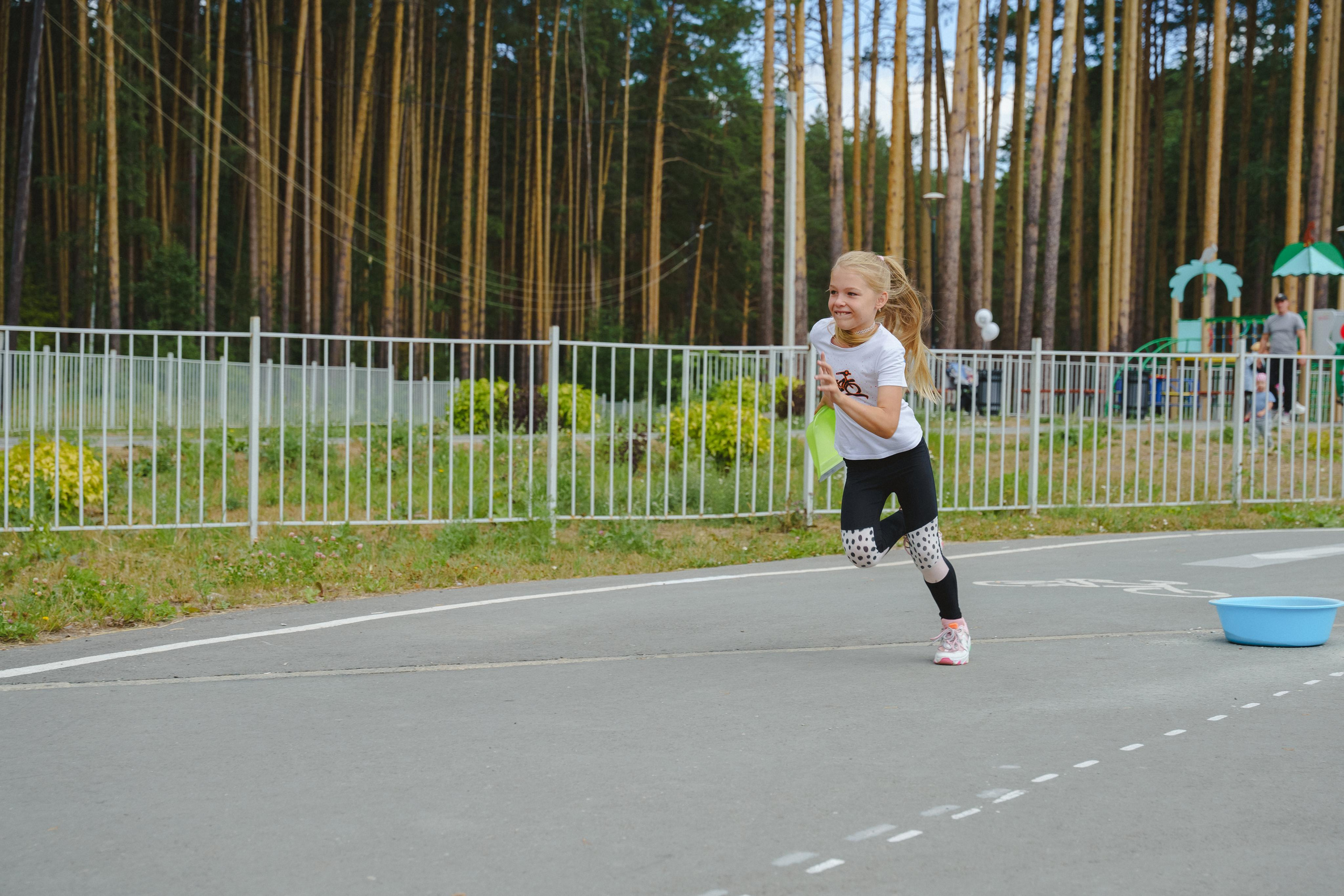 Фотосъемка веселых стартов от компании «Земляне». Фотограф в детский сад в Екатеринбурге, выпускные альбомы Юлия Умерова