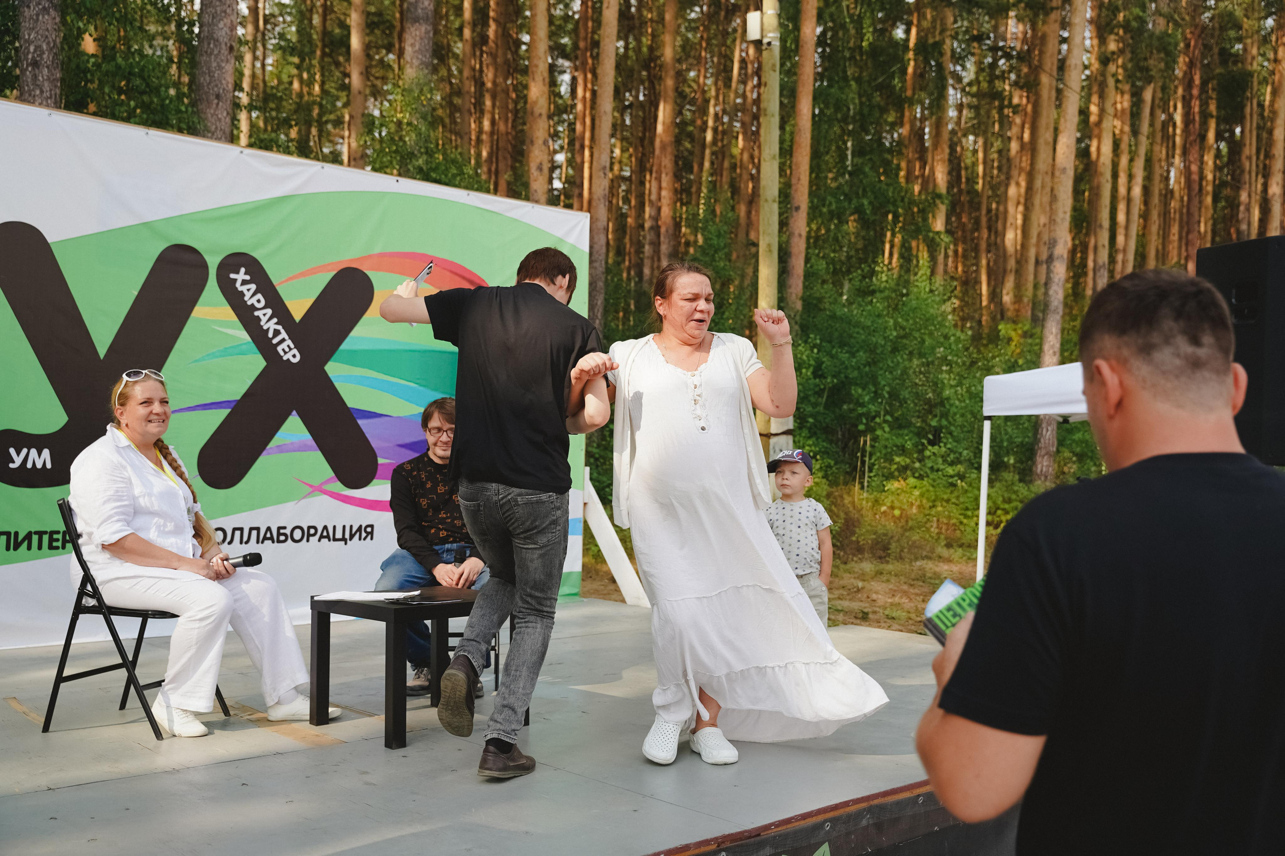 Литературная коллаборация «ДУХ». Фотограф в детский сад в Екатеринбурге, выпускные альбомы Юлия Умерова