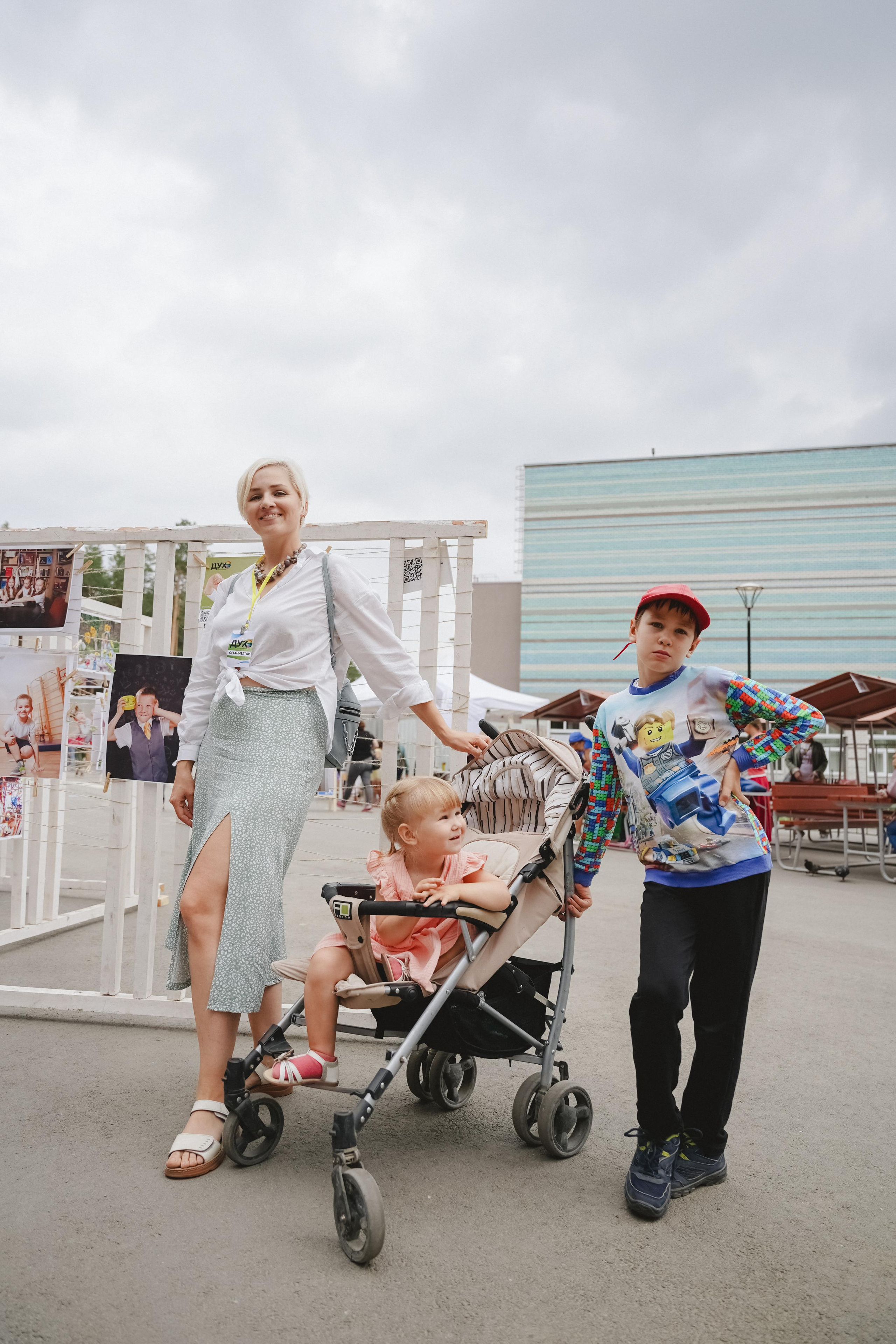 Литературная коллаборация «ДУХ». Фотограф в детский сад в Екатеринбурге, выпускные альбомы Юлия Умерова