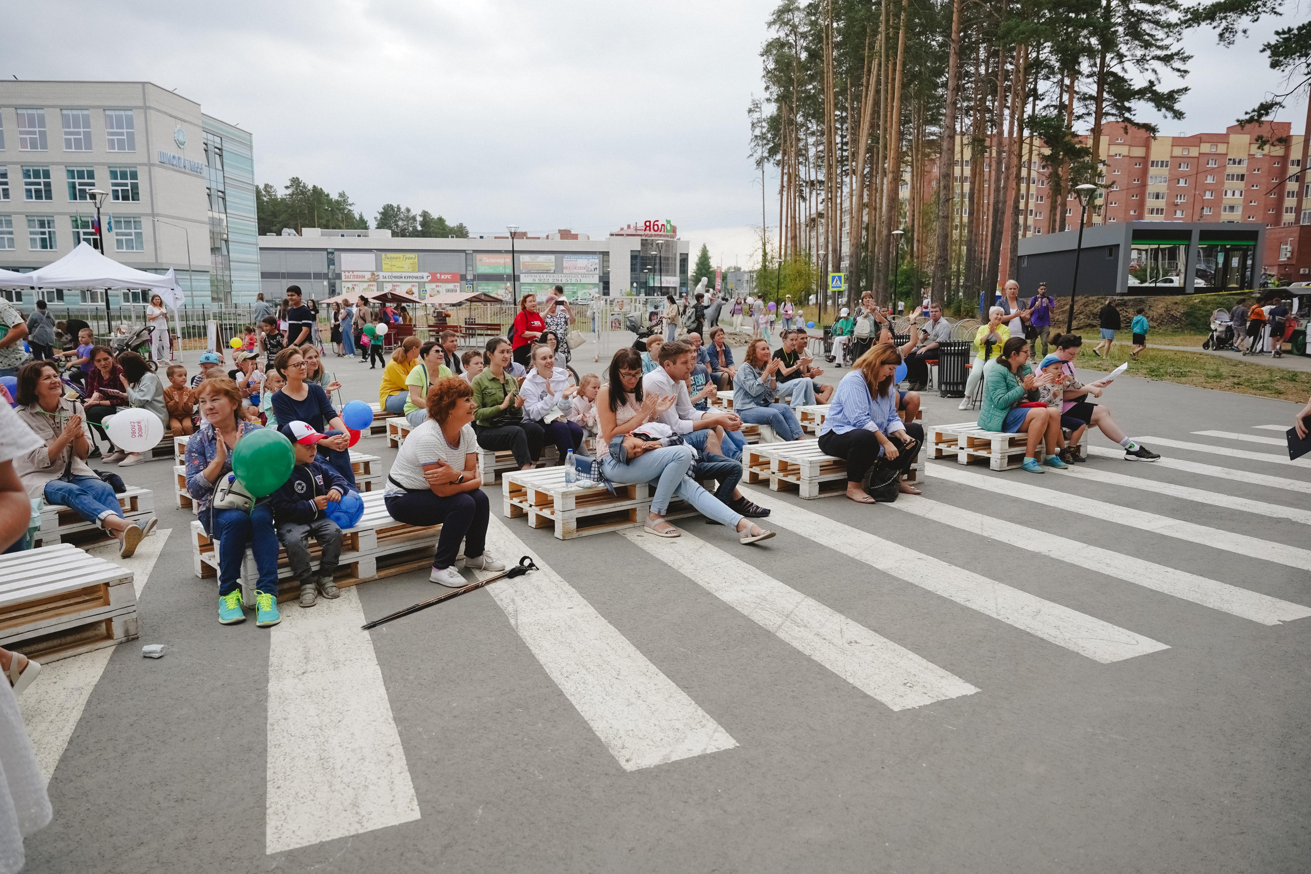 Литературная коллаборация «ДУХ». Фотограф в детский сад в Екатеринбурге, выпускные альбомы Юлия Умерова