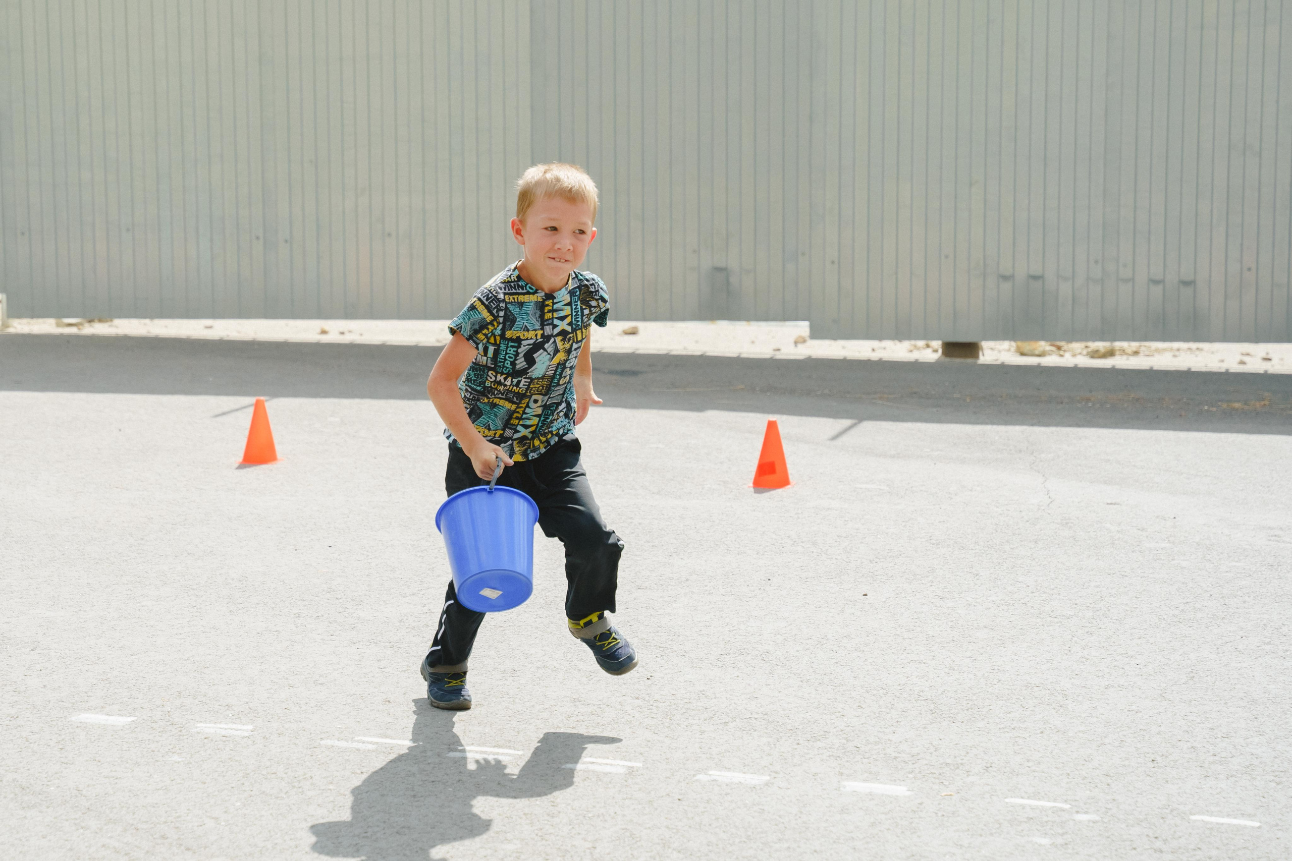 Фотосъемка веселых стартов от компании «Земляне». Фотограф в детский сад в Екатеринбурге, выпускные альбомы Юлия Умерова