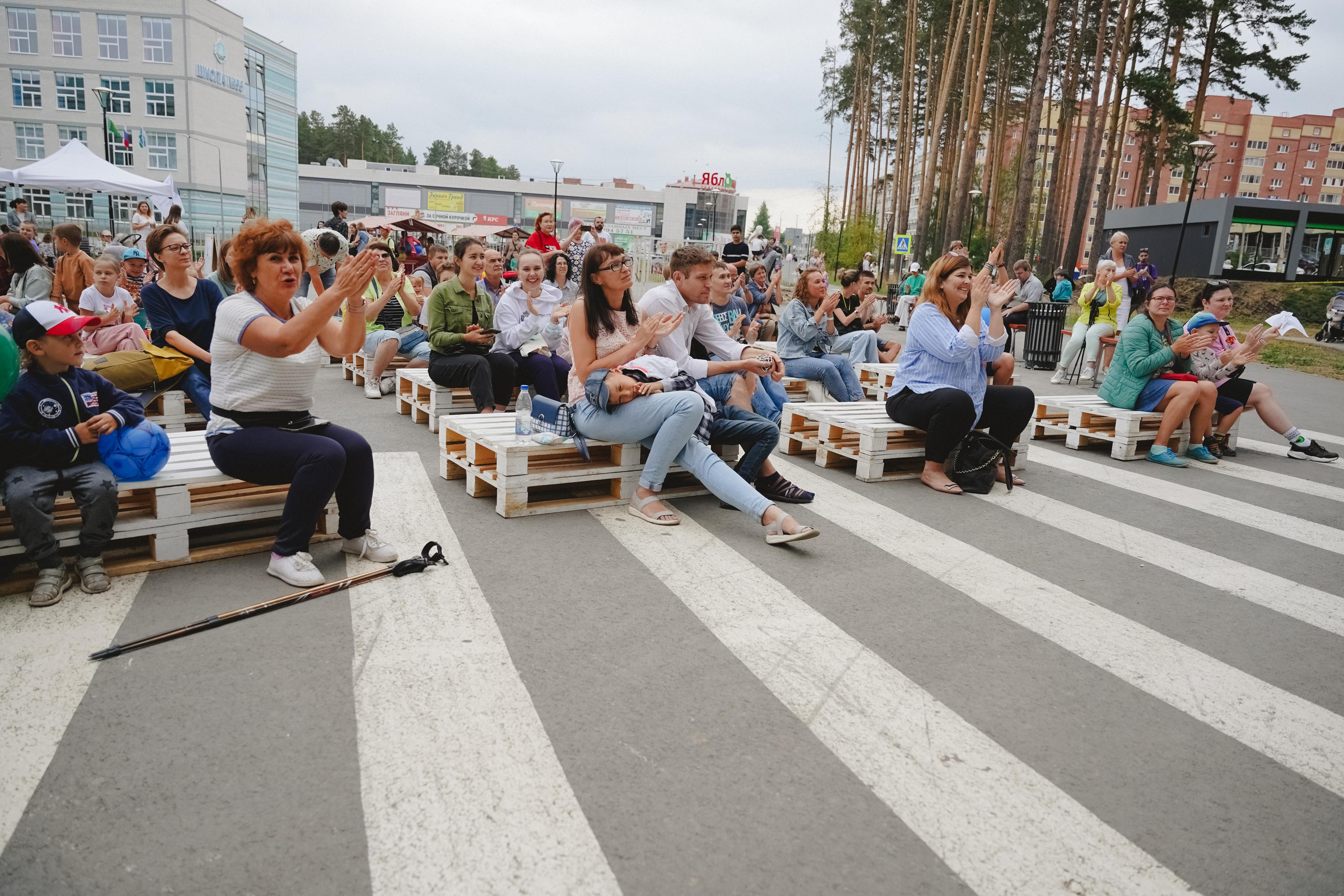 Литературная коллаборация «ДУХ». Фотограф в детский сад в Екатеринбурге, выпускные альбомы Юлия Умерова