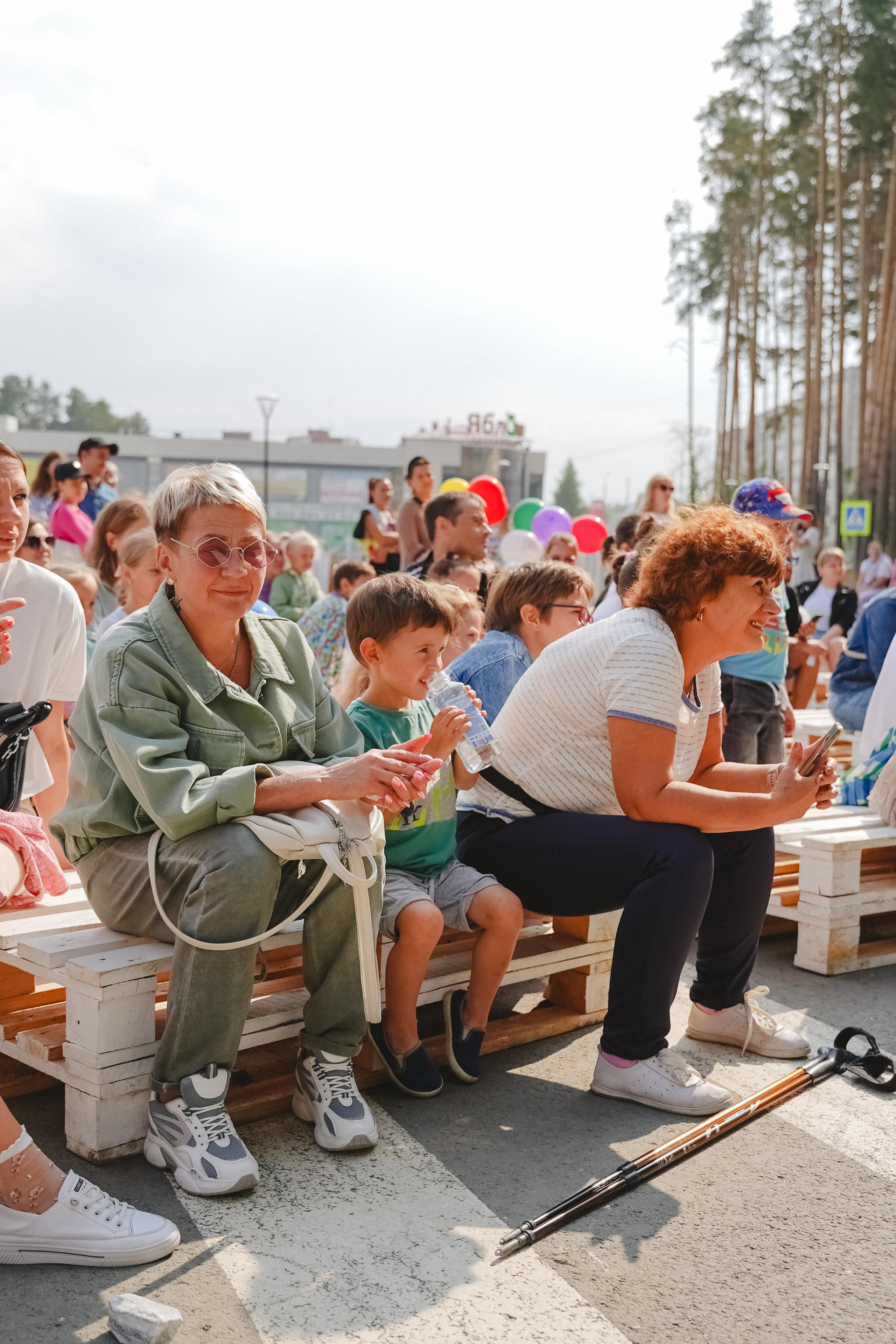 Литературная коллаборация «ДУХ». Фотограф в детский сад в Екатеринбурге, выпускные альбомы Юлия Умерова