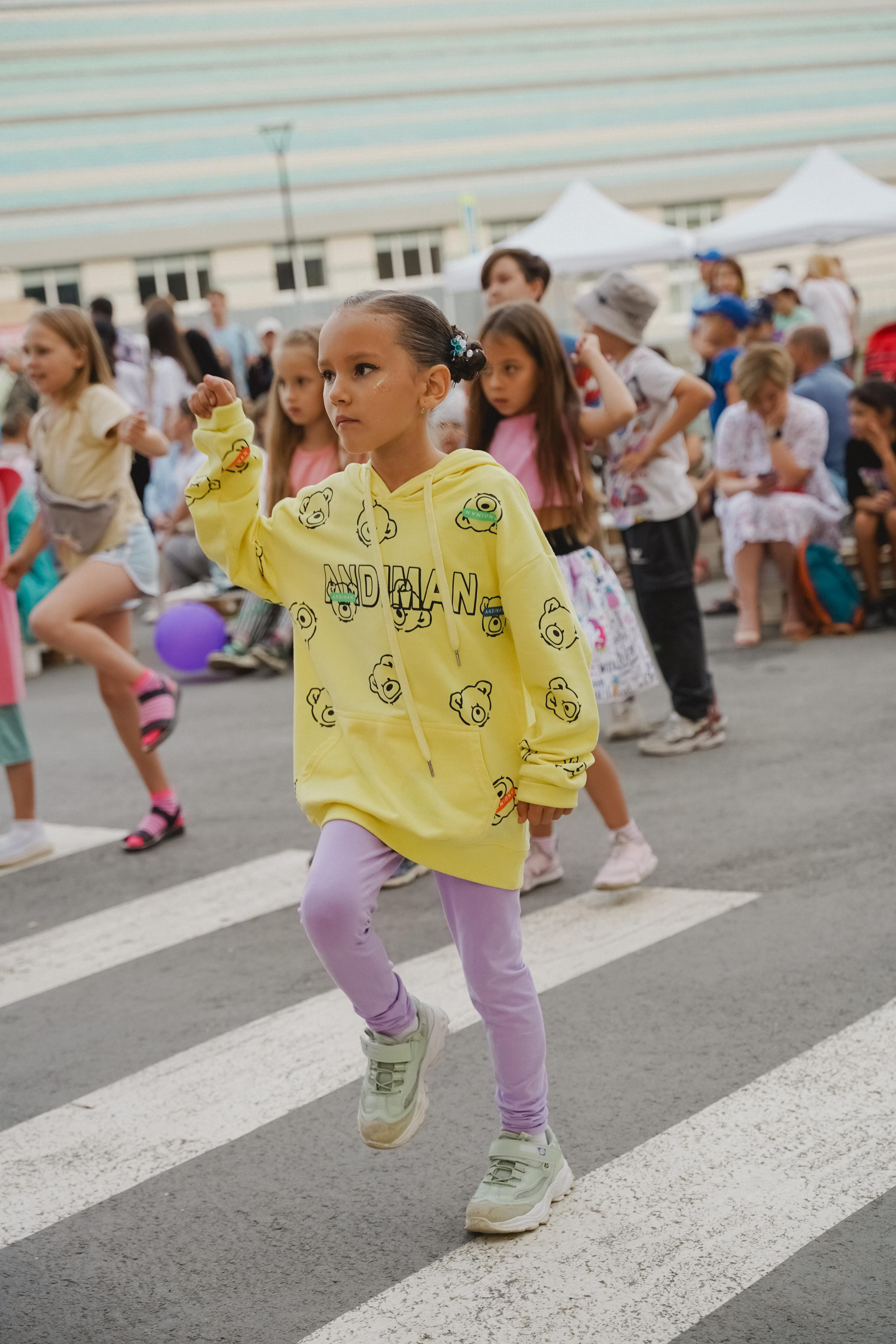 Танцы на тропе. Фотограф в детский сад в Екатеринбурге, выпускные альбомы Юлия Умерова