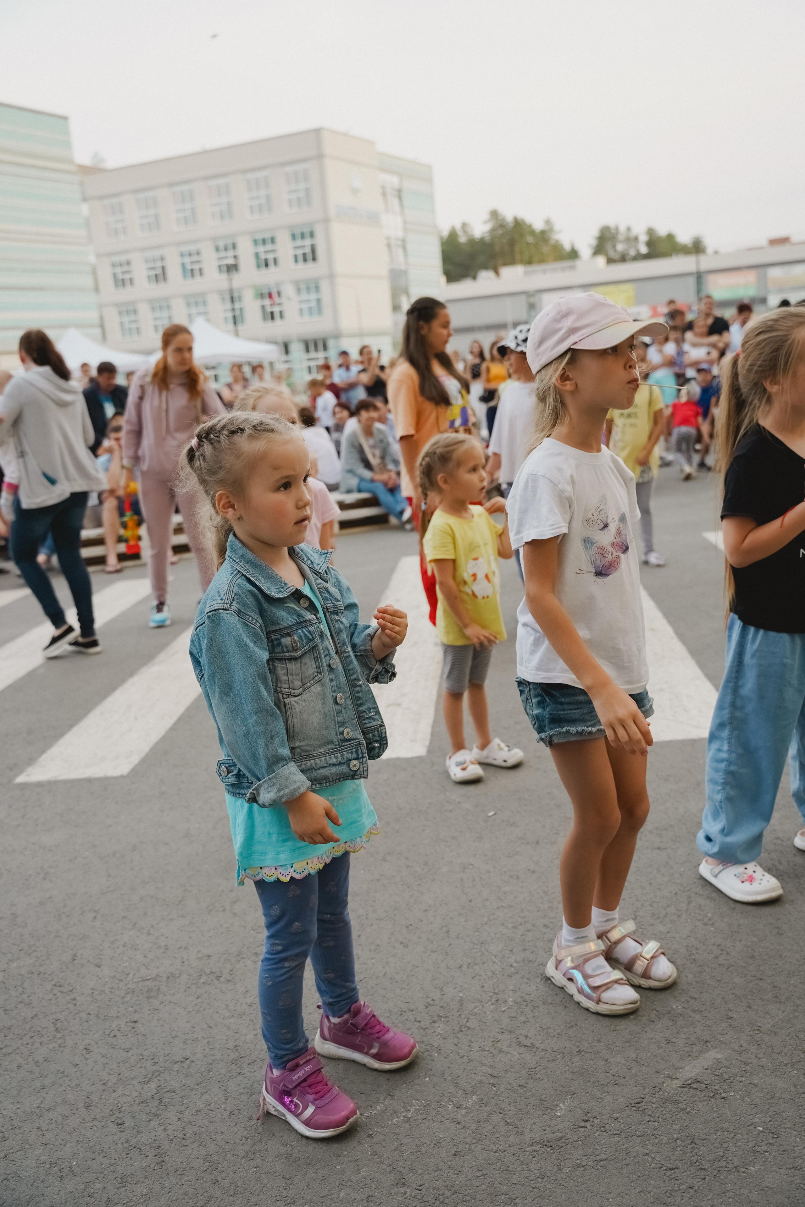 Танцы на тропе. Фотограф в детский сад в Екатеринбурге, выпускные альбомы Юлия Умерова