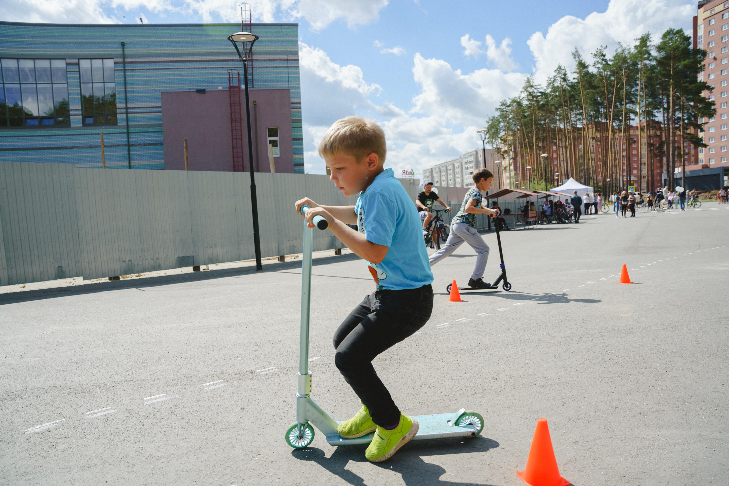 Фотосъемка веселых стартов от компании «Земляне». Фотограф в детский сад в Екатеринбурге, выпускные альбомы Юлия Умерова