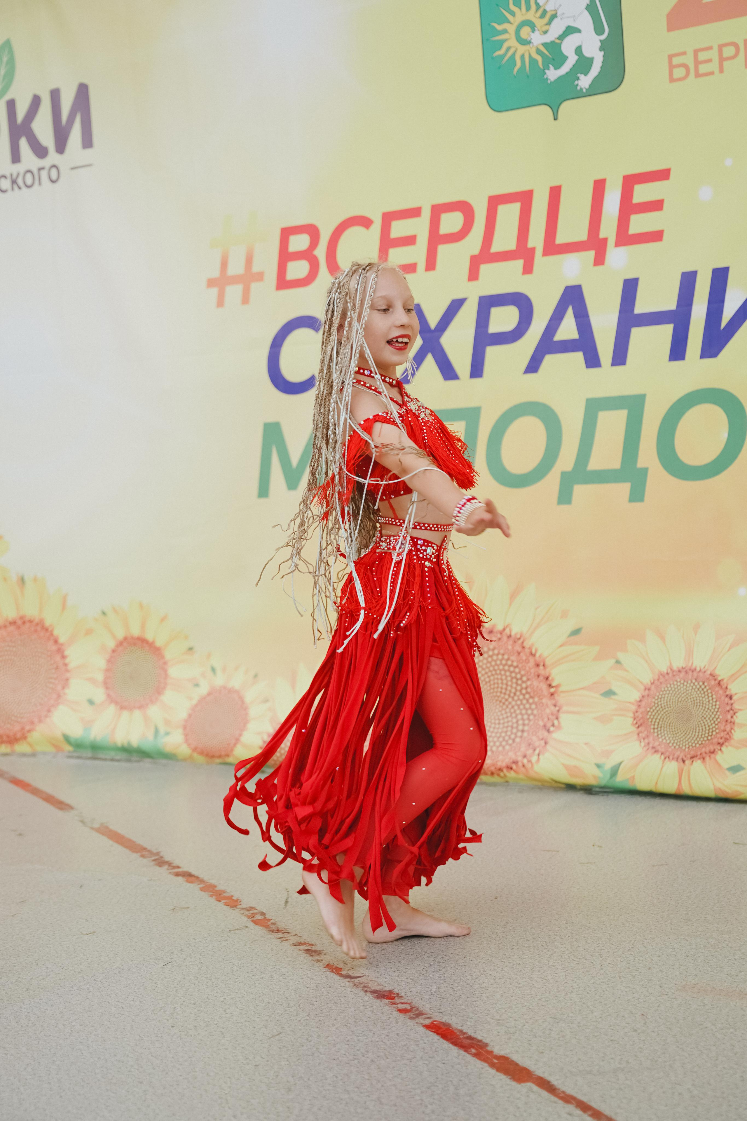 Танцы на тропе. Фотограф в детский сад в Екатеринбурге, выпускные альбомы Юлия Умерова